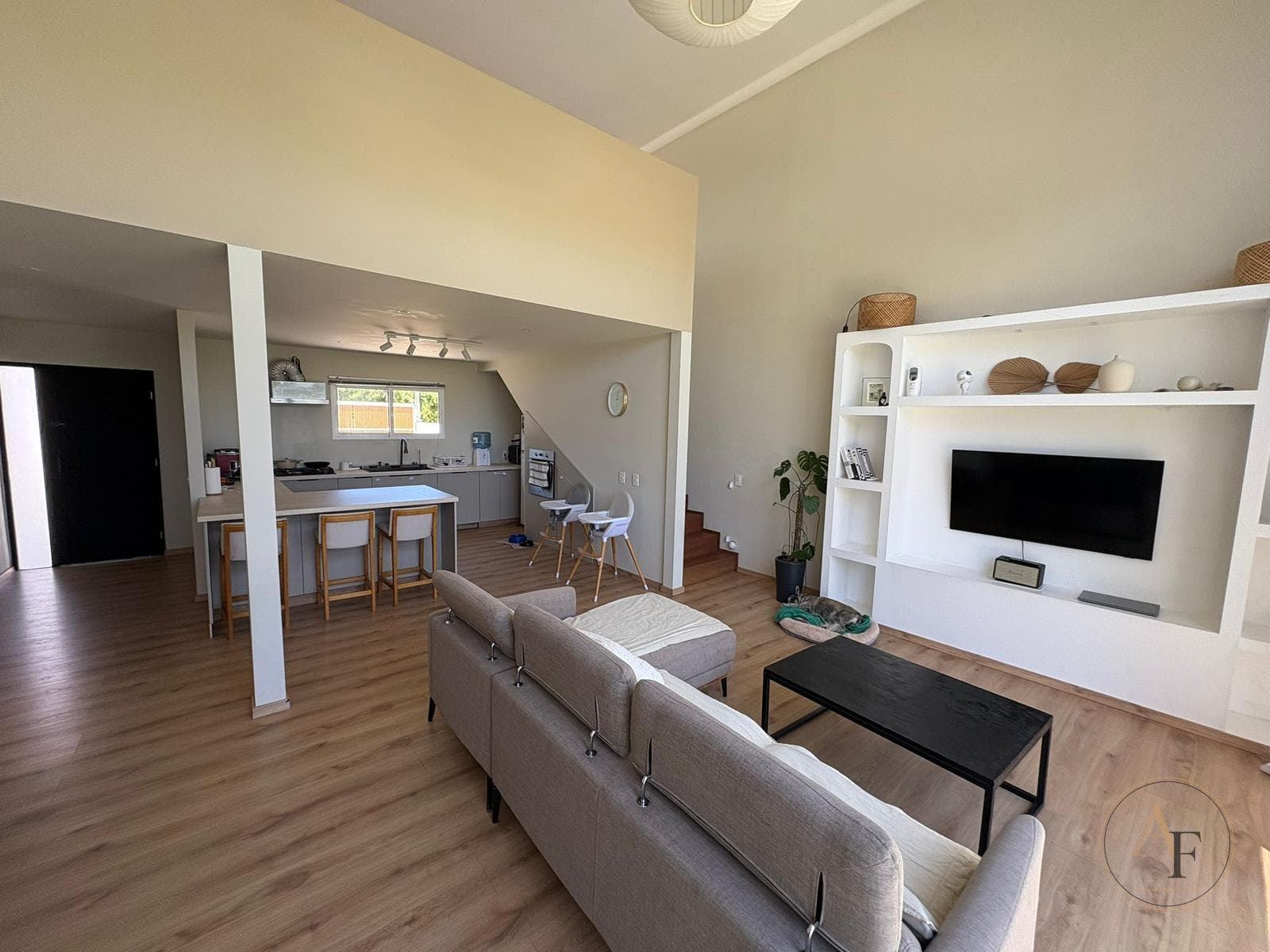 3/4-Bedroom House for Sale or Rent in Colonia with a Pool