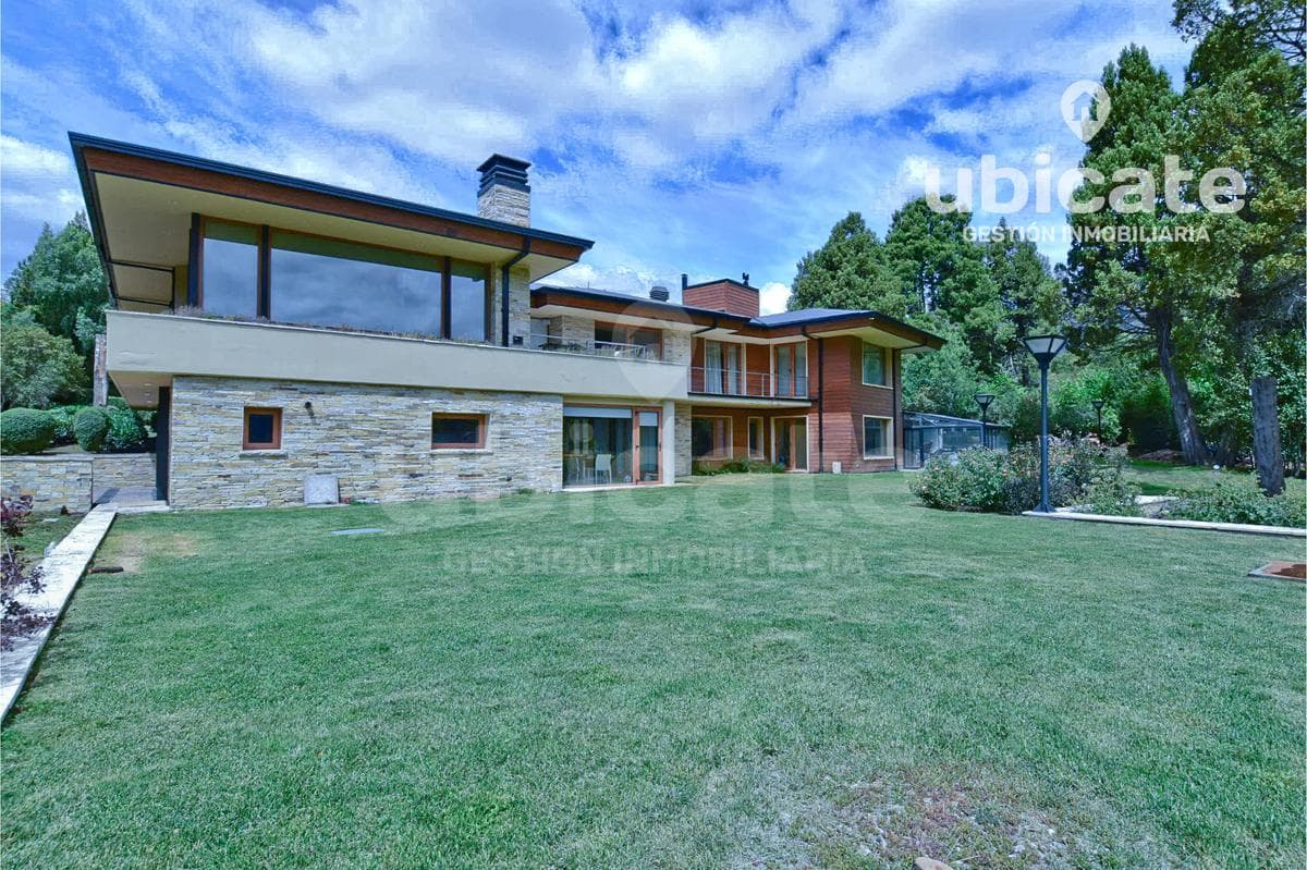 Beautiful house for sale in Arelauquen