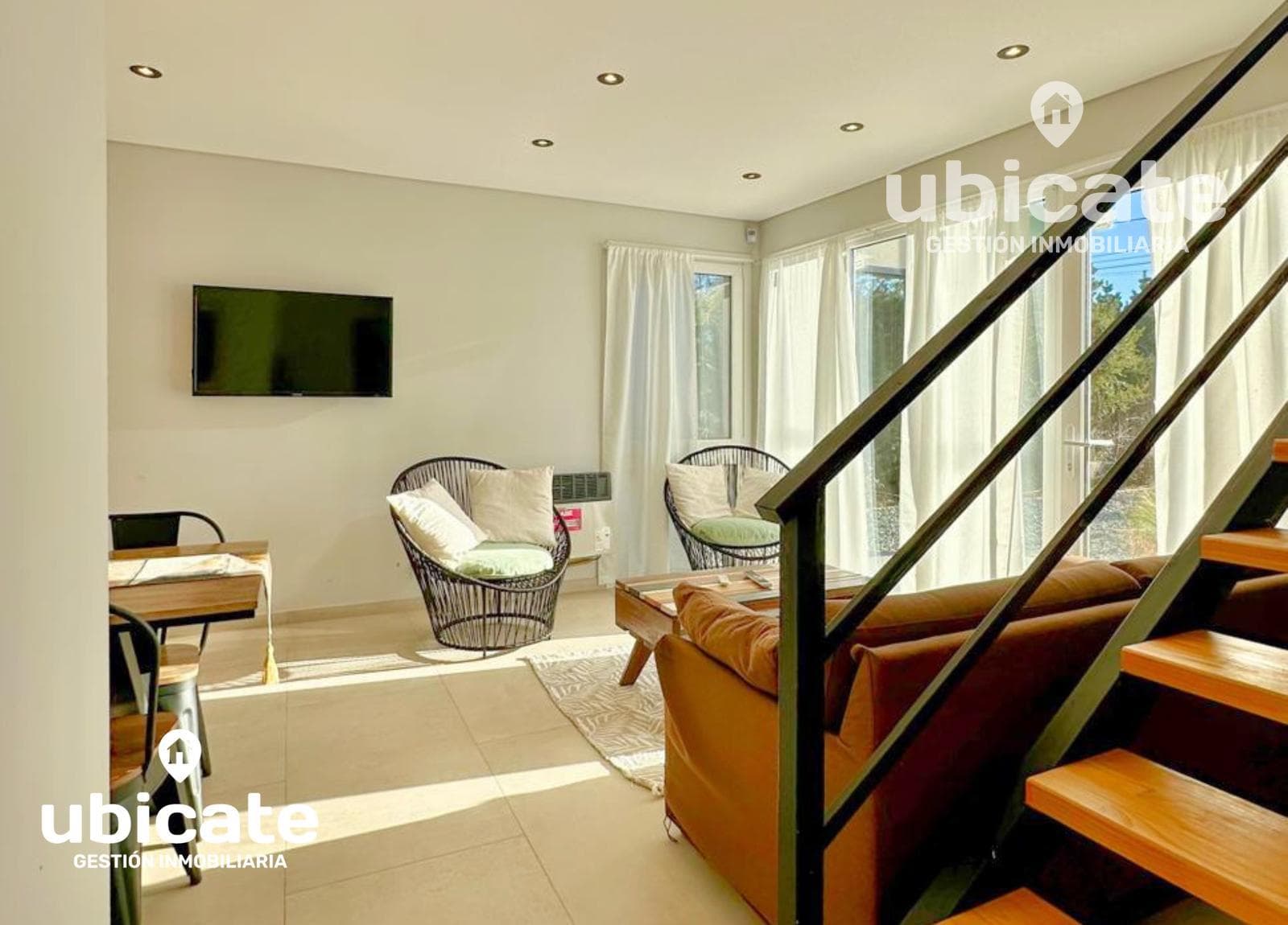 Brand-new, fully furnished house in Dina Huapi, 200 m from the lake