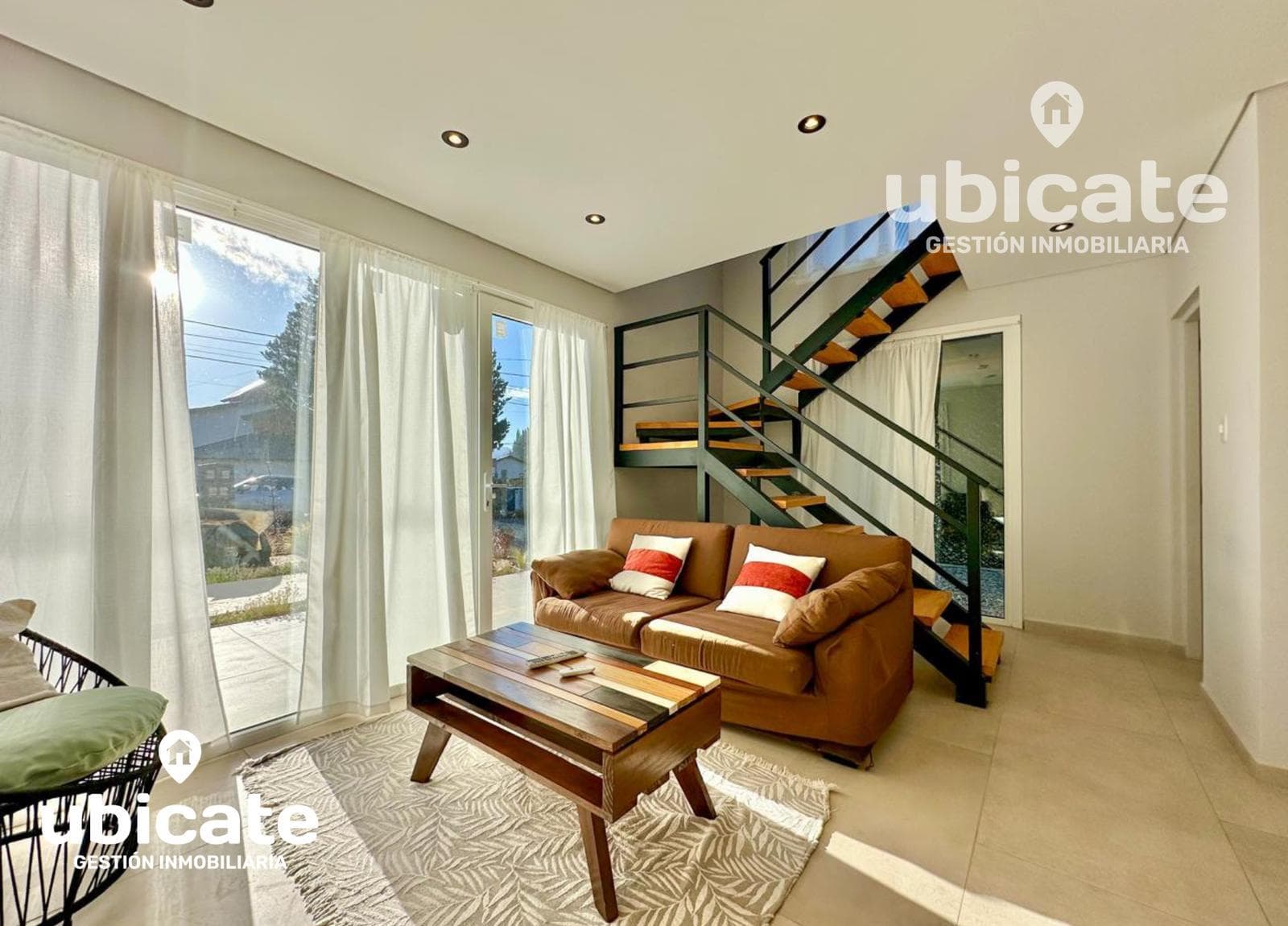 Brand-new, fully furnished house in Dina Huapi, 200 m from the lake
