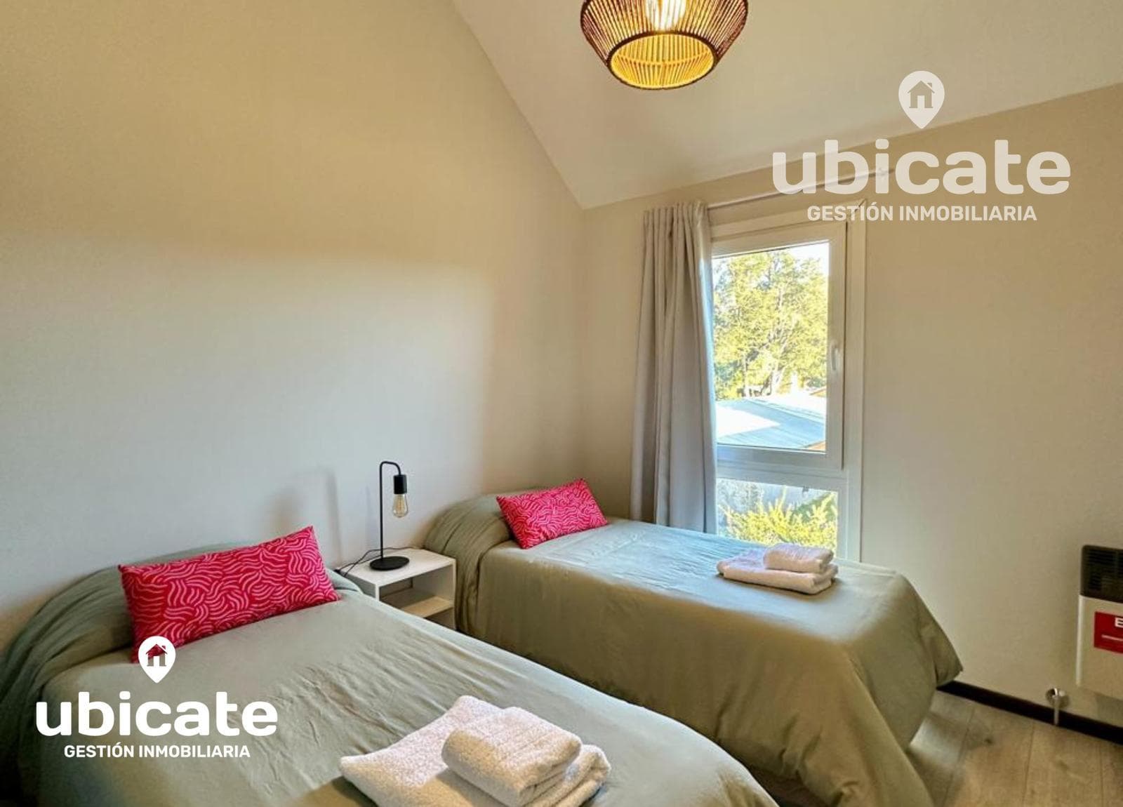 Brand-new, fully furnished house in Dina Huapi, 200 m from the lake