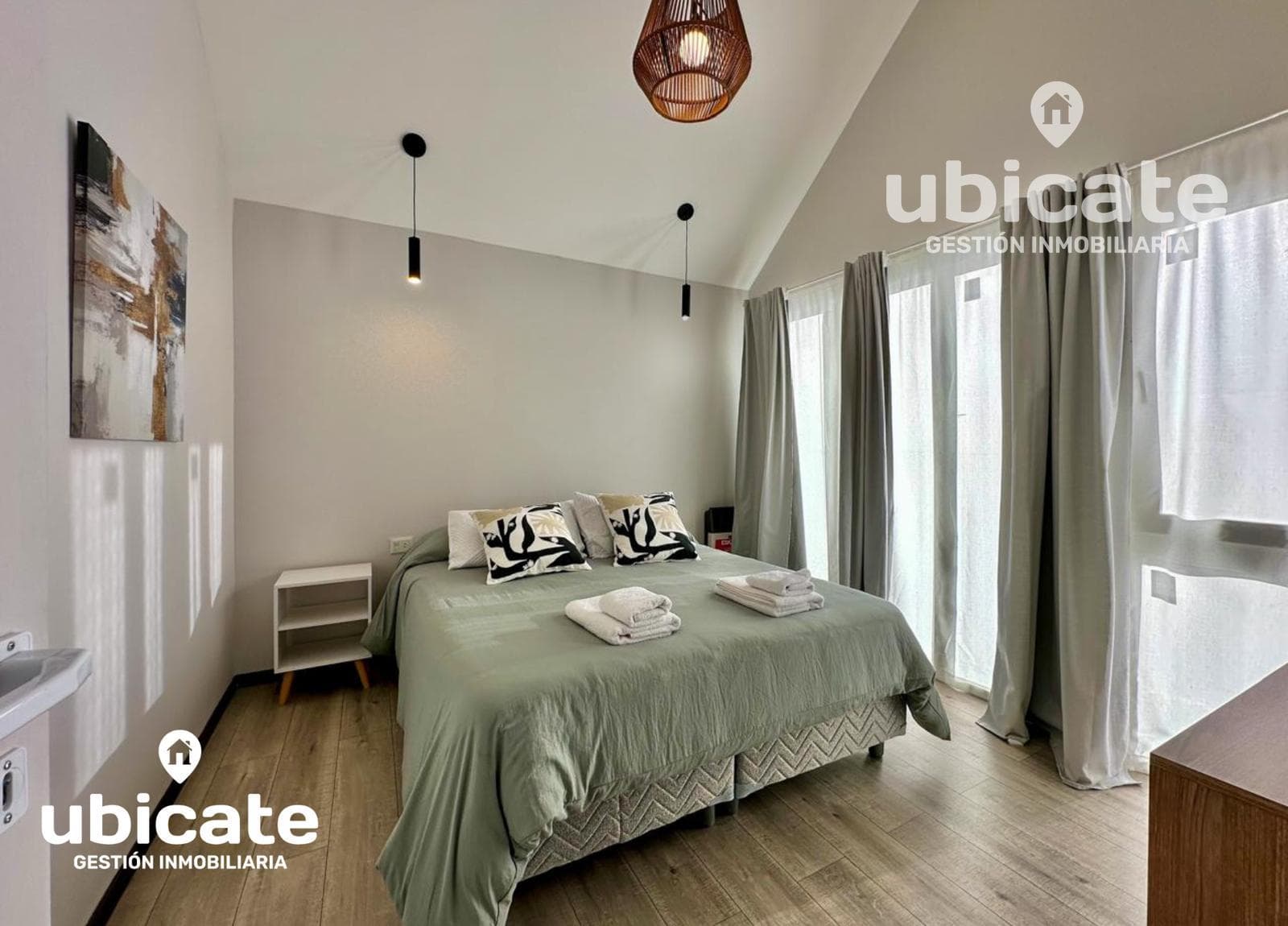 Brand-new, fully furnished house in Dina Huapi, 200 m from the lake