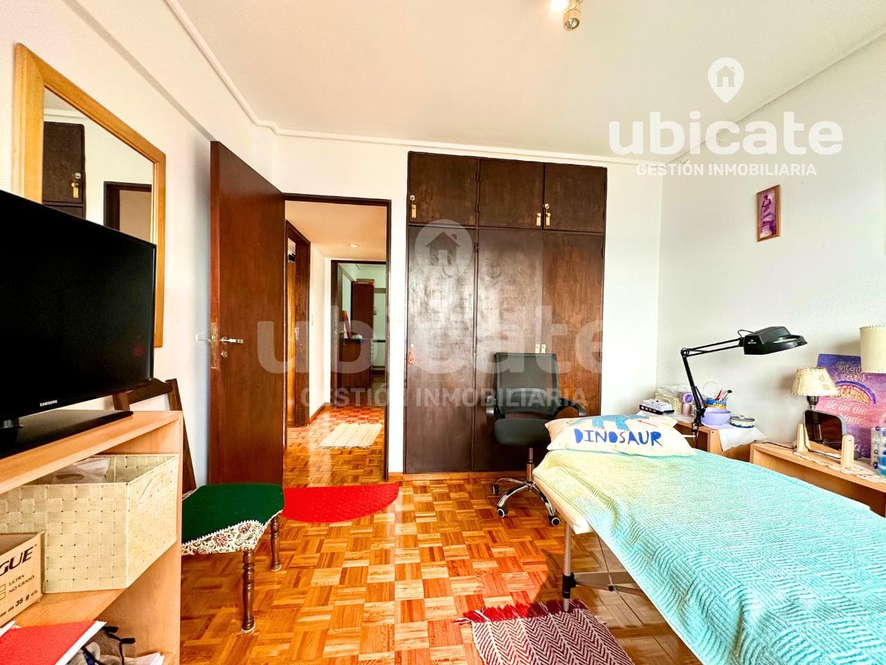 SPACIOUS APARTMENT WITH A VIEW OF LAKE NAHUEL HUAPI, ACROSS FROM THE CATHEDRAL