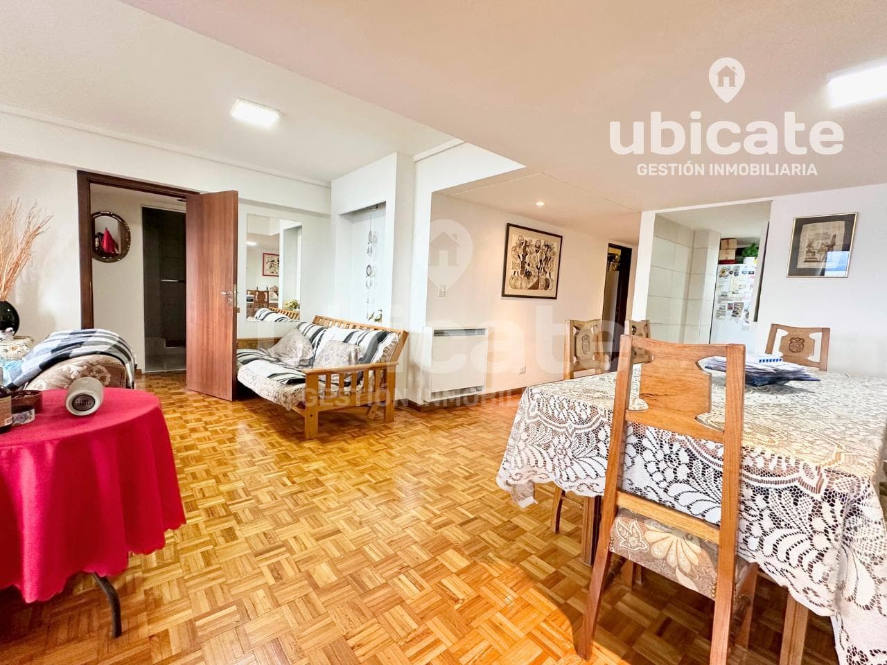 SPACIOUS APARTMENT WITH A VIEW OF LAKE NAHUEL HUAPI, ACROSS FROM THE CATHEDRAL