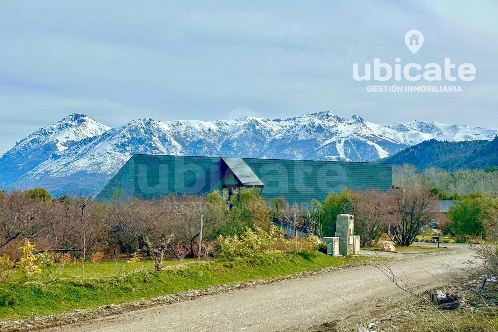 Lot with a view and an approved development plan in Arelauquen, Bariloche