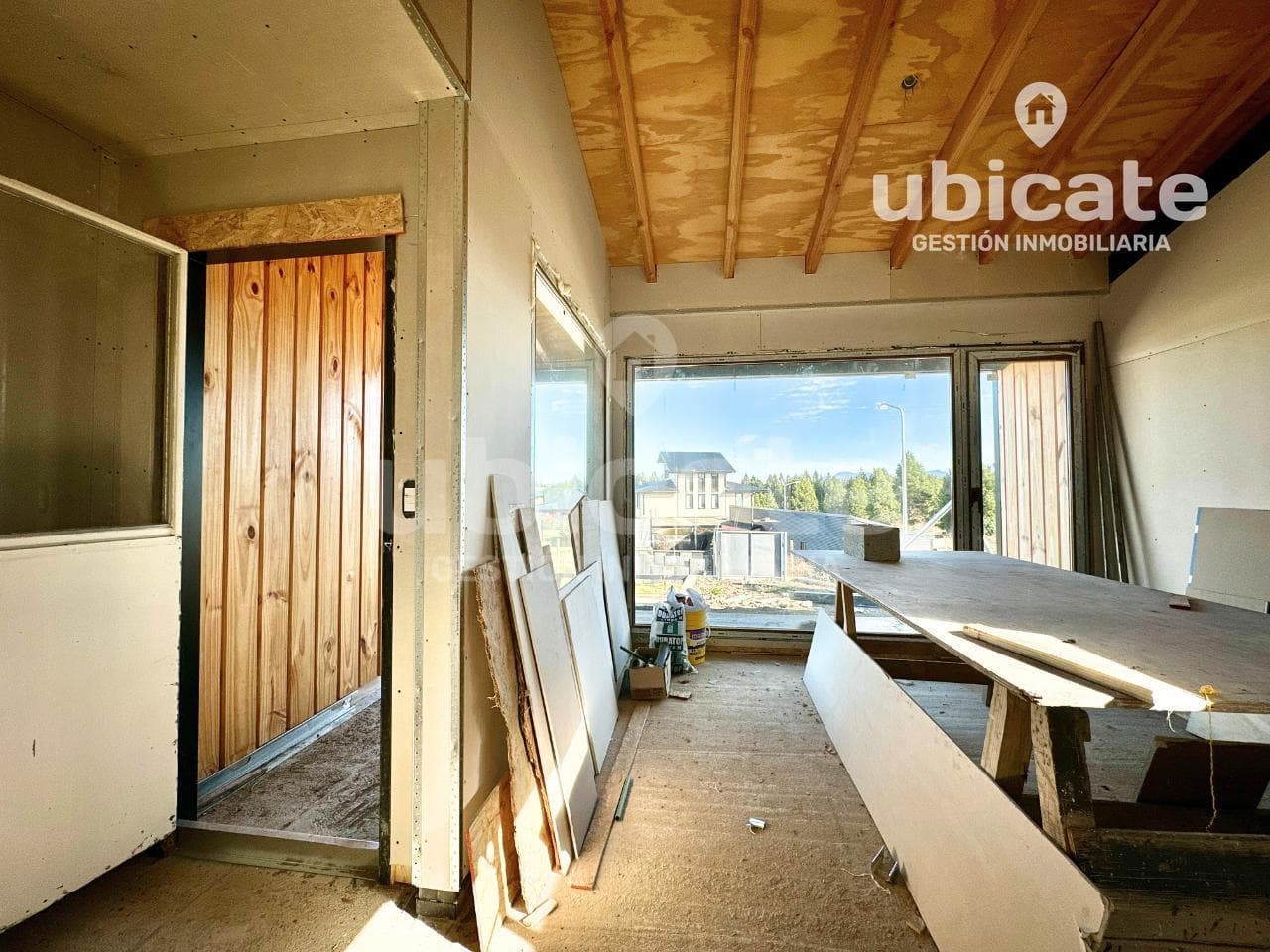 Brand-new house in a planned community in the Altos de Pinar del Sol neighborhood, Bariloche (UF1)