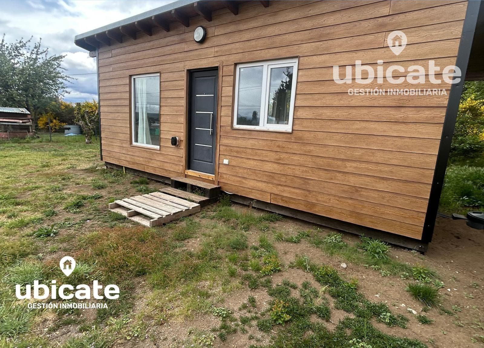 House in Dina Huapi