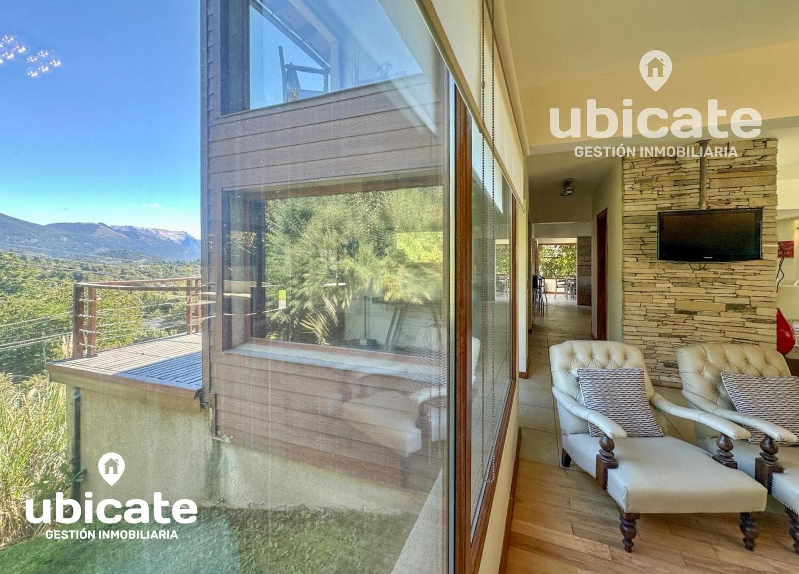 Luxury home in San Carlos de Bariloche, between Routes Km 7