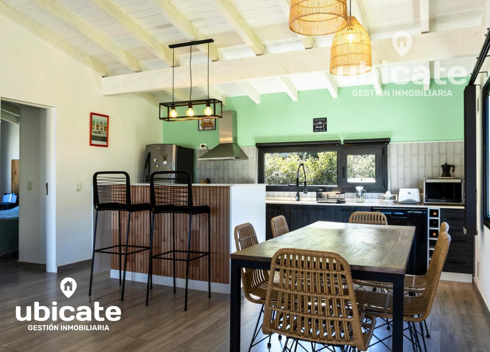 Vacation Rental - House in the Altos de Pinar del Sol Neighborhood, Bariloche