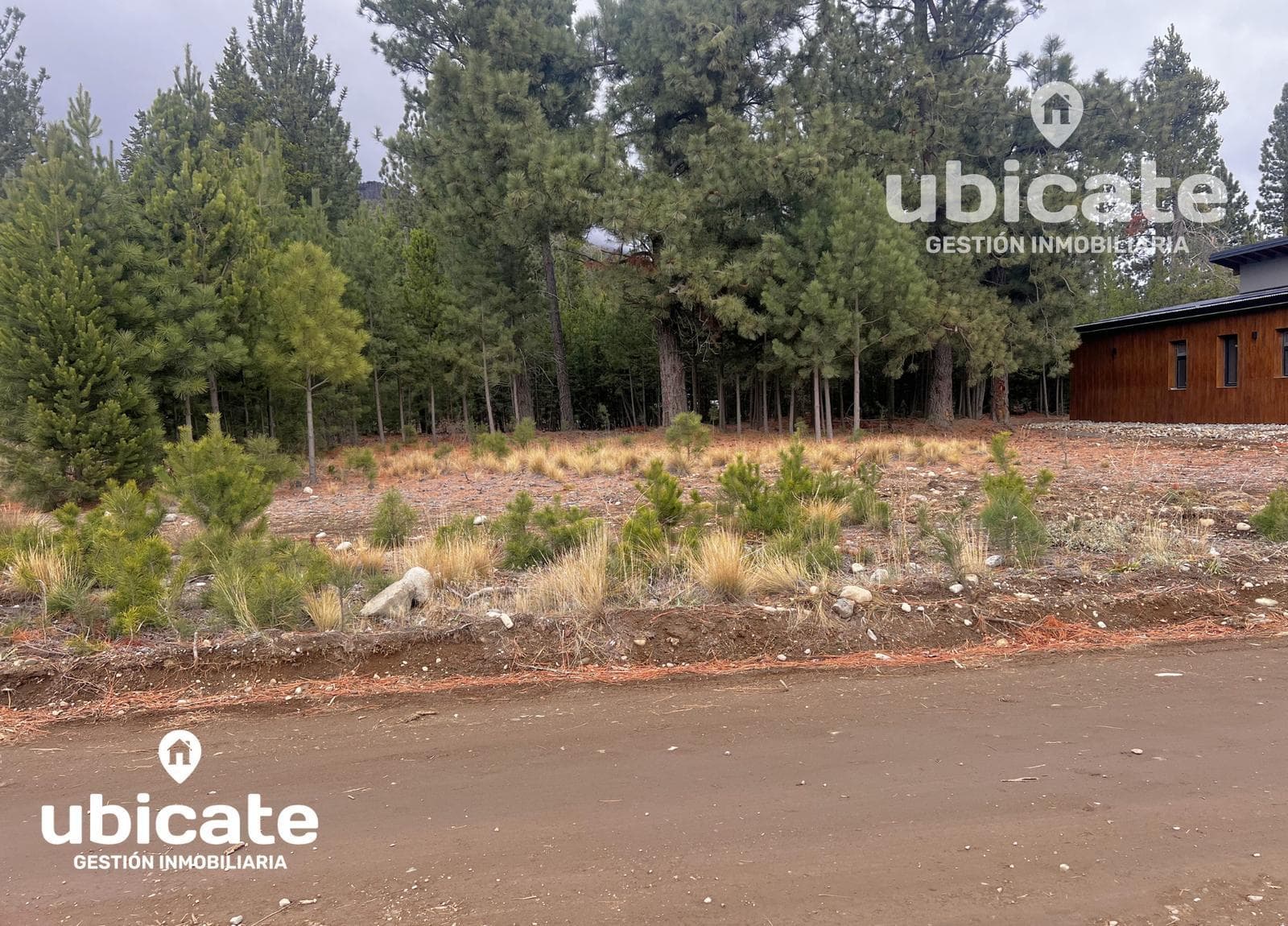 Land in the Barrio dos Valles neighborhood