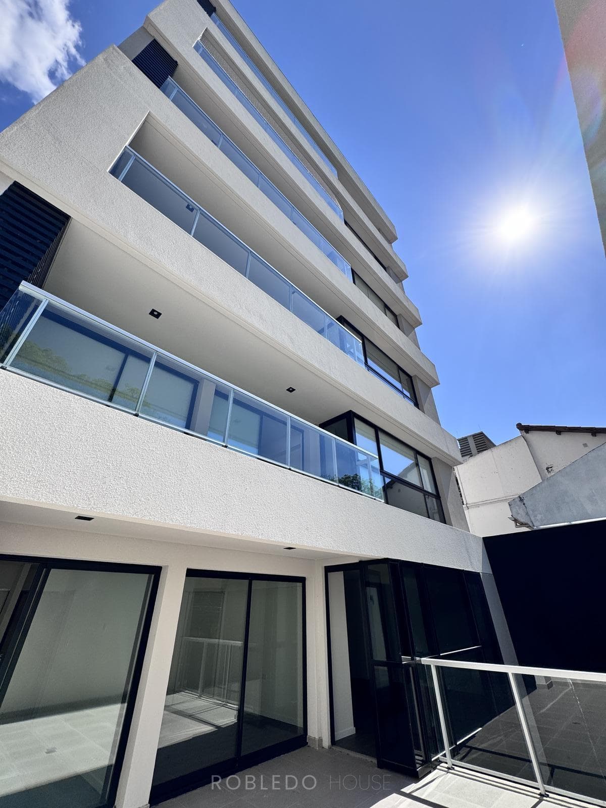 2-Bedroom Apartment for Sale with Garage on Av. Belgrano, Downtown Salta