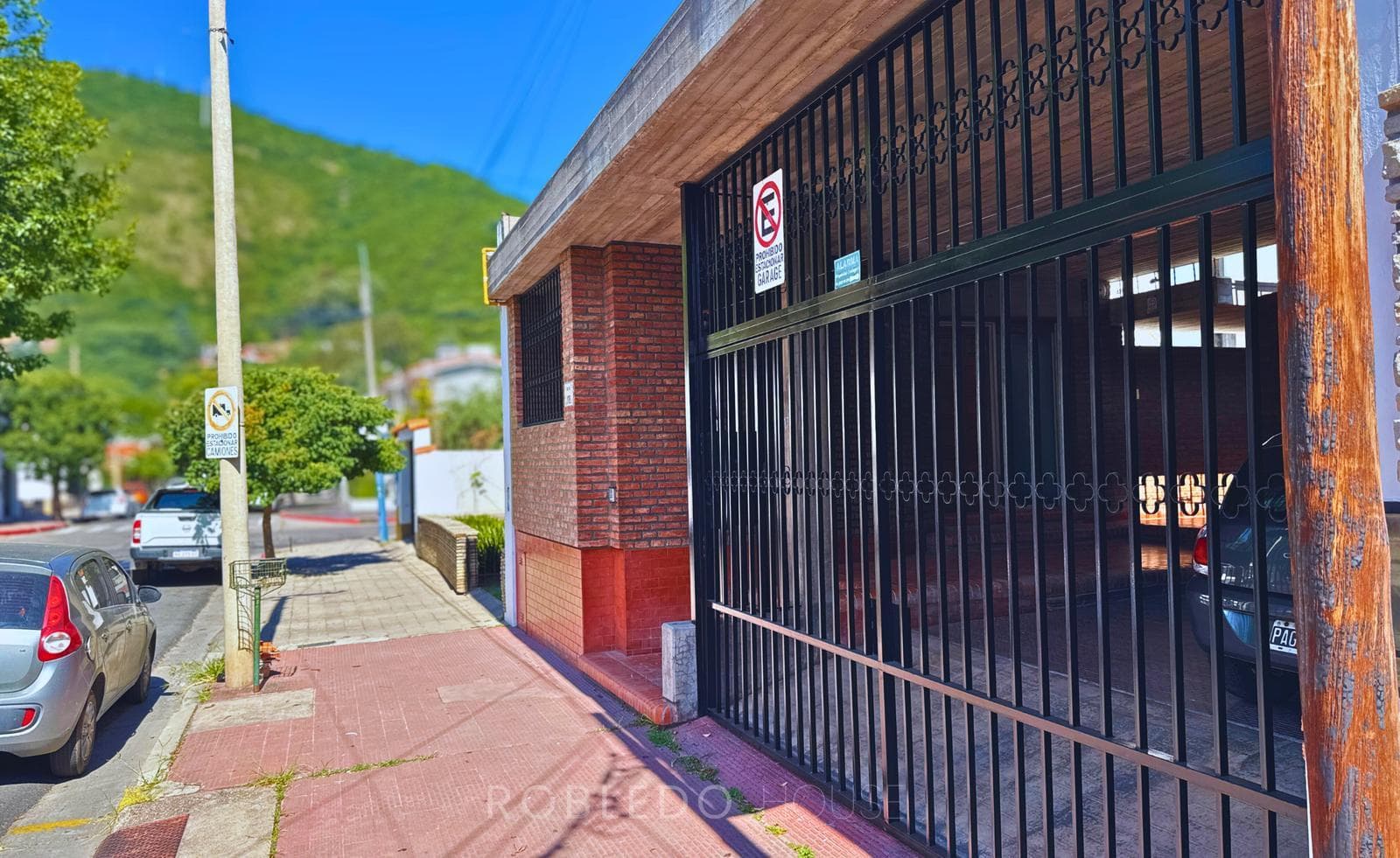 House for sale and/or rent for commercial use, 7 rooms, Downtown Salta City