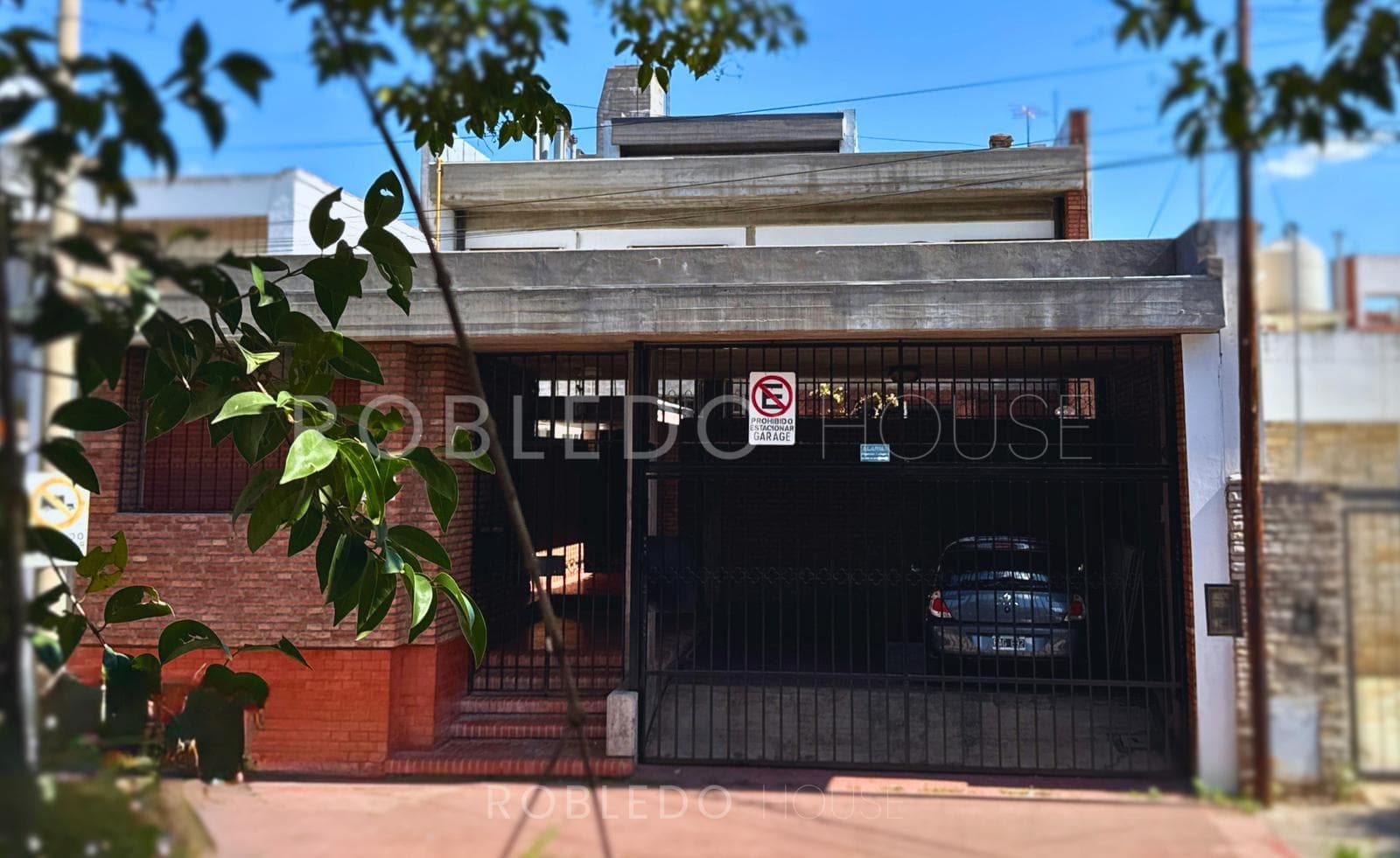 House for sale and/or rent for commercial use, 7 rooms, Downtown Salta City