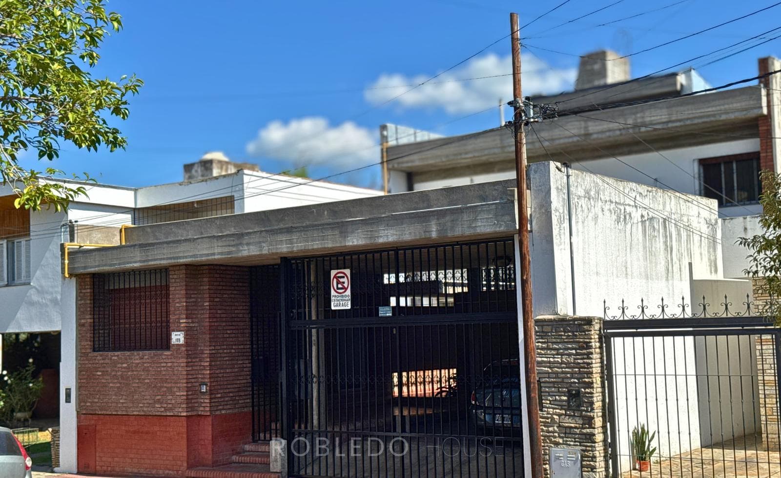 House for sale and/or rent for commercial use, 7 rooms, Downtown Salta City
