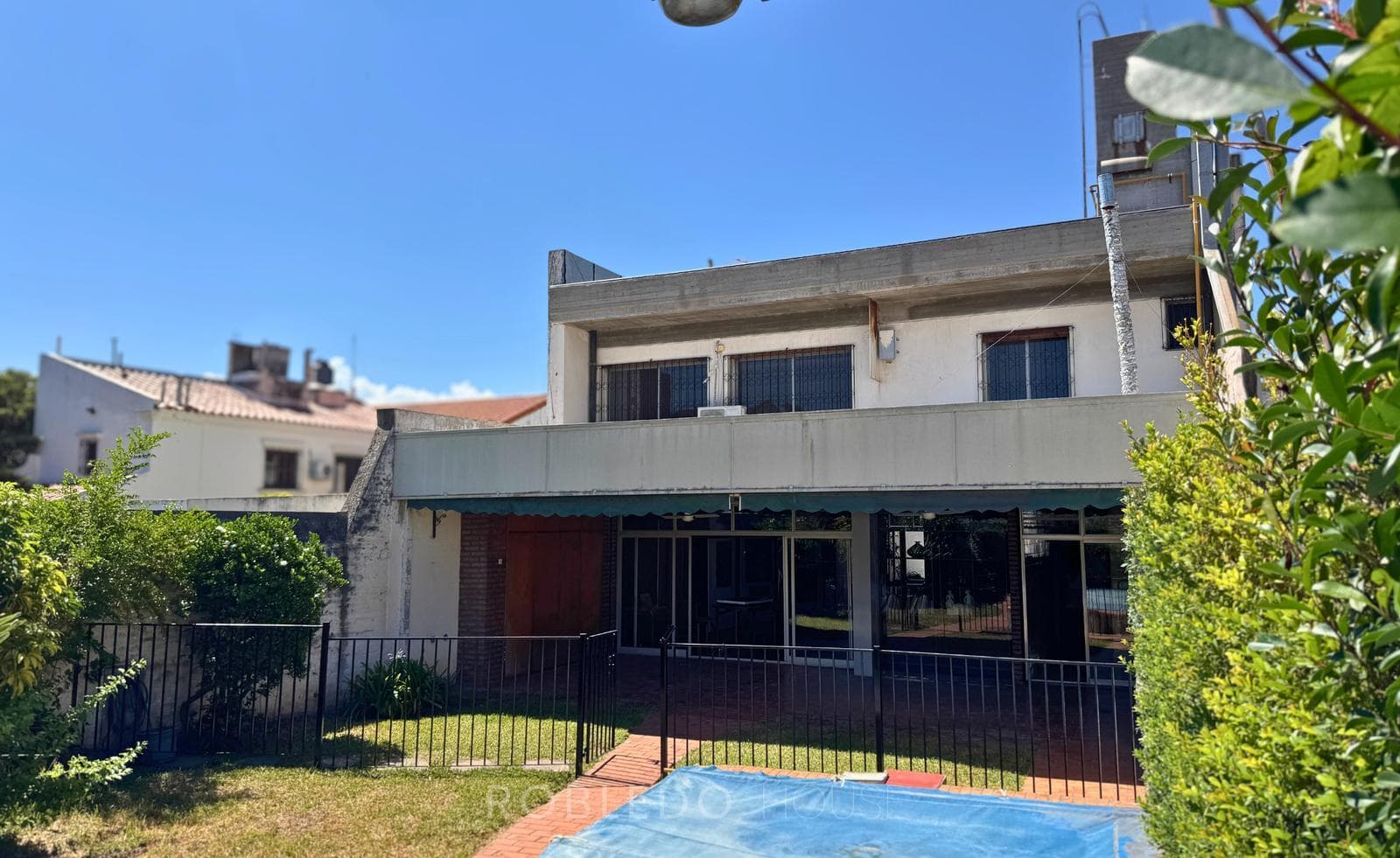House for sale and/or rent for commercial use, 7 rooms, Downtown Salta City