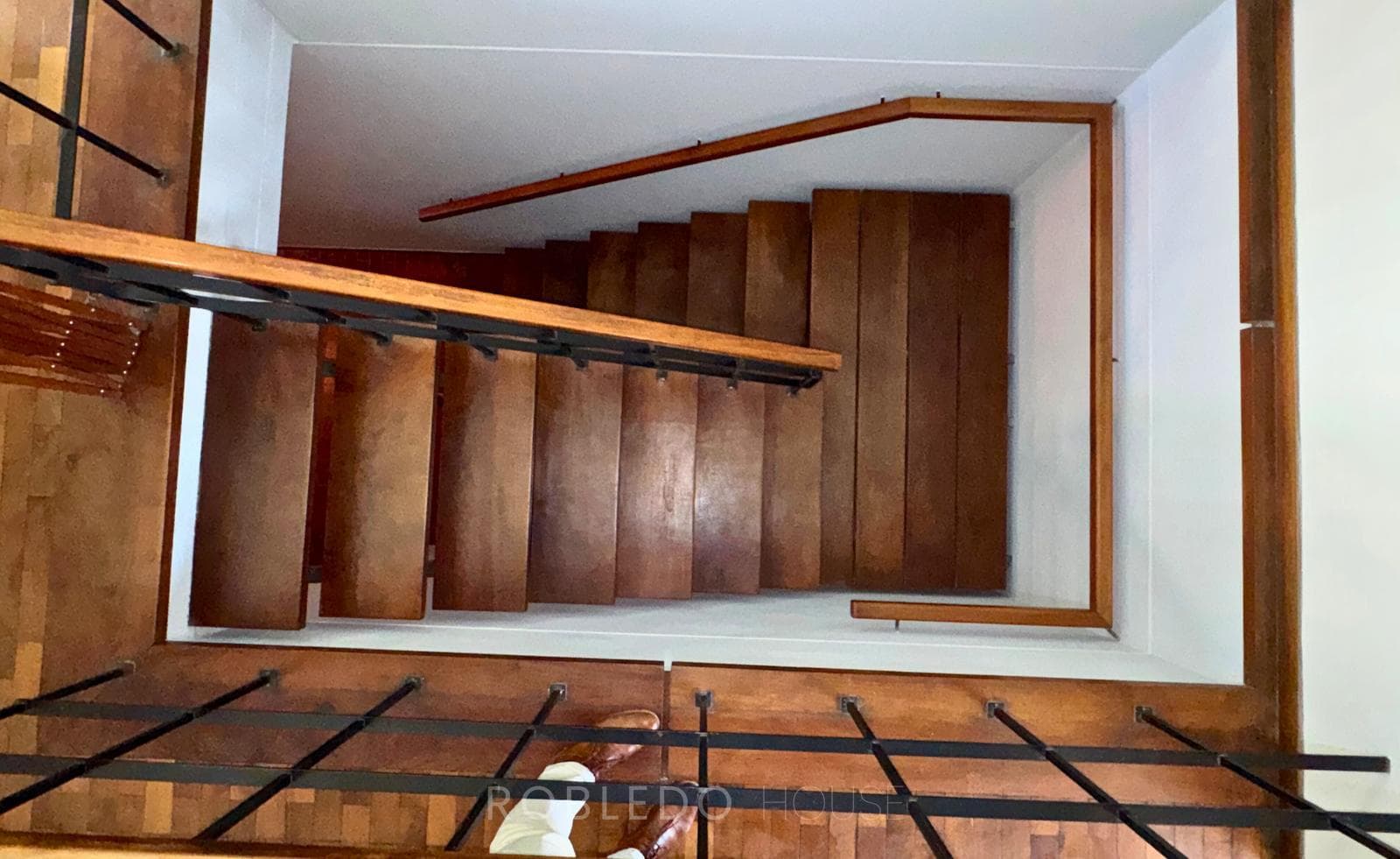 House for sale and/or rent for commercial use, 7 rooms, Downtown Salta City