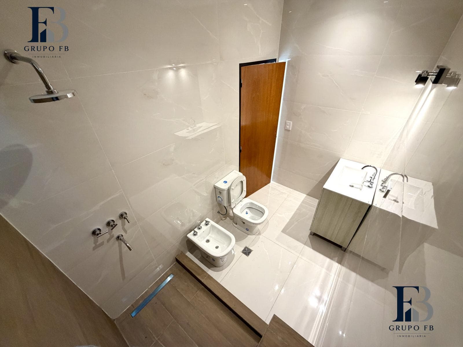 2-BEDROOM HOUSE ON THE GROUND FLOOR - RINCONES DE MANANTIALES