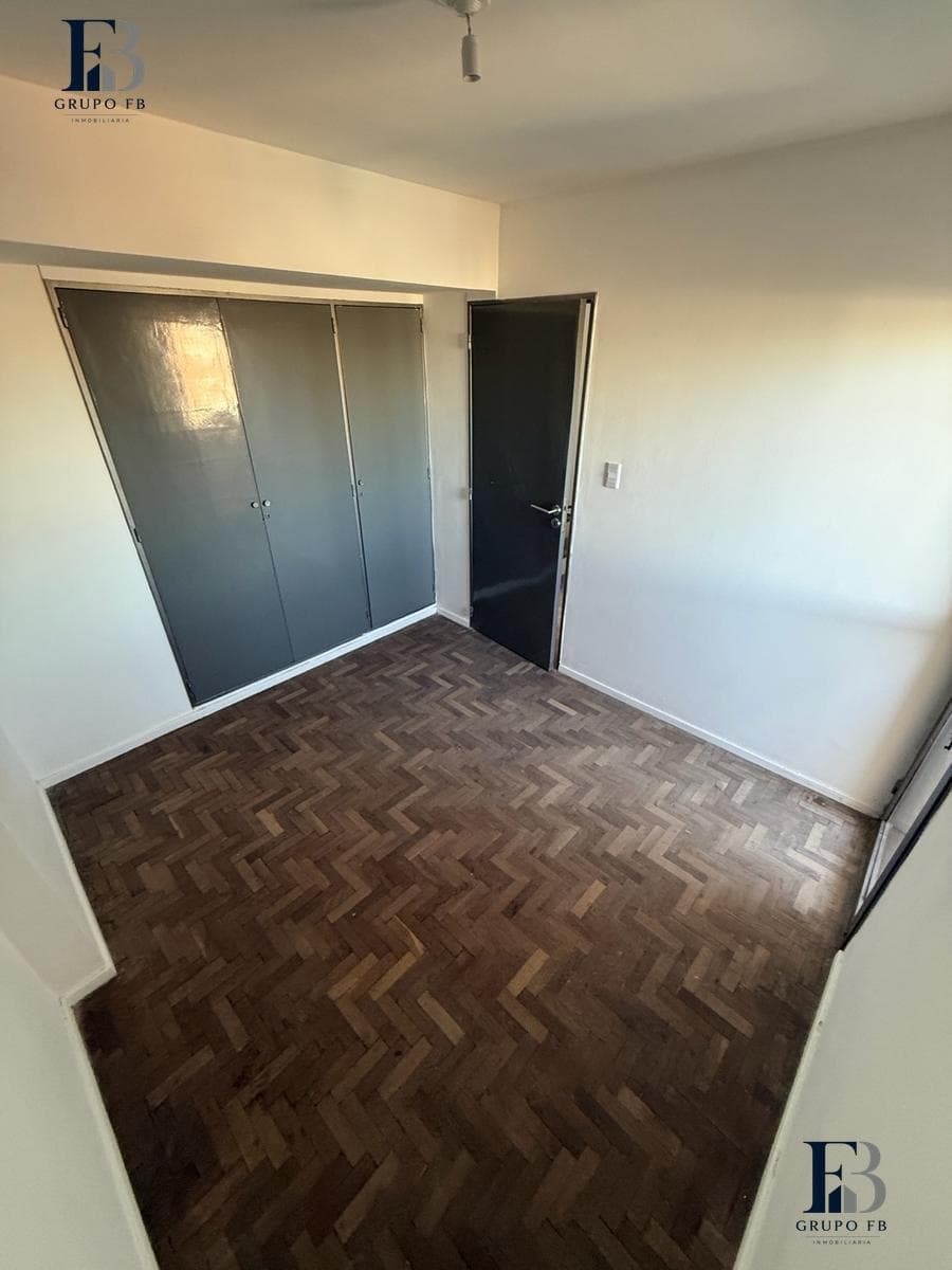 4-BEDROOM APARTMENT + NEW GARAGE IN CORDOBA