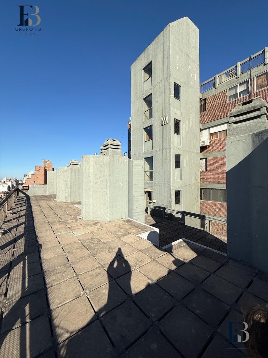 4-BEDROOM APARTMENT + NEW GARAGE IN CORDOBA