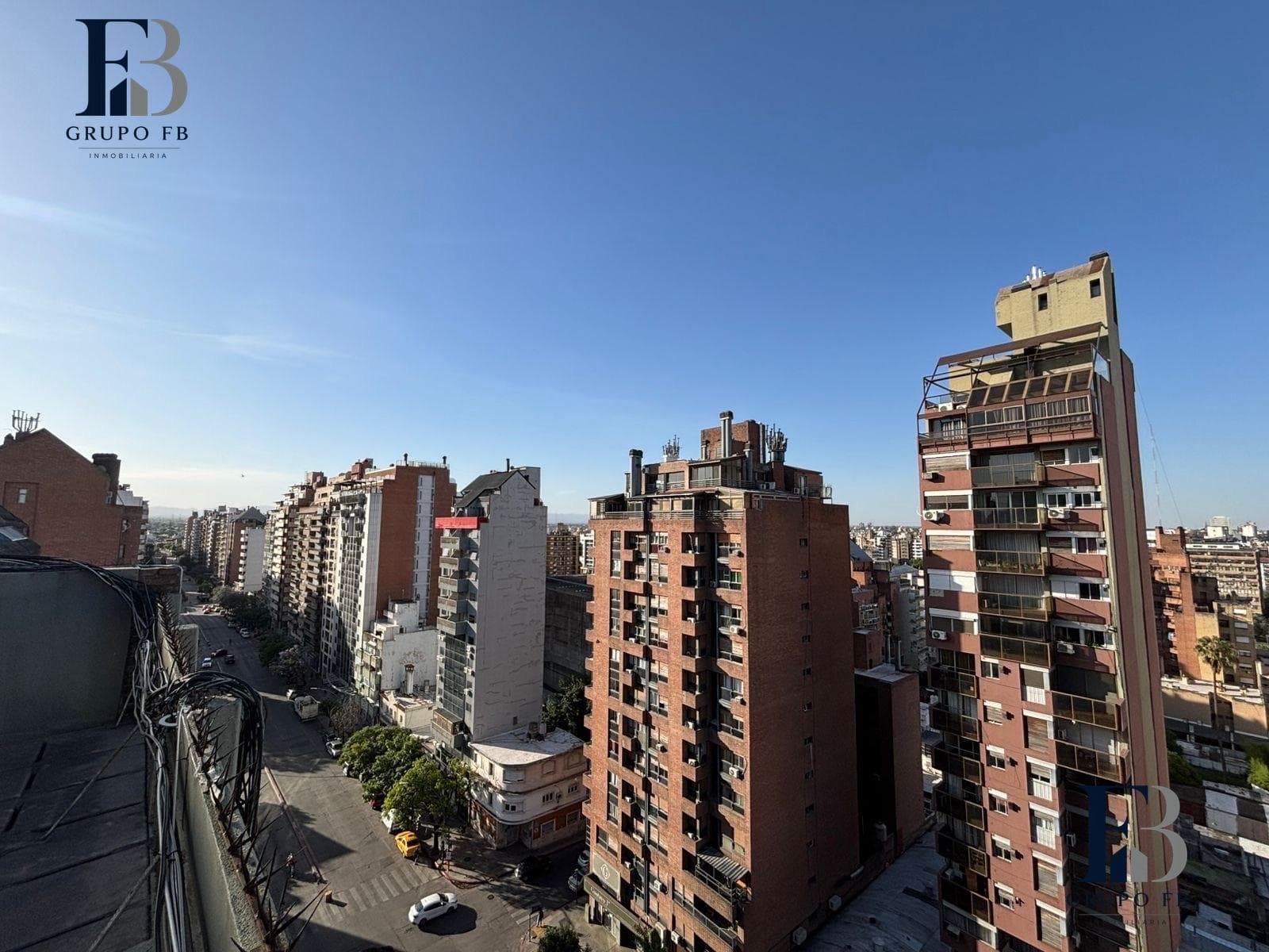 4-BEDROOM APARTMENT + NEW GARAGE IN CORDOBA