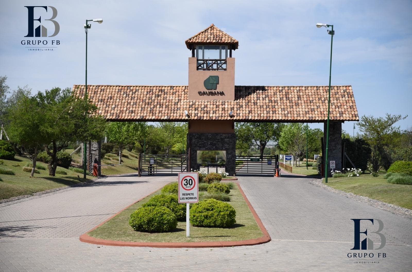 PLOT IN CAUSANA, 2,000 M2