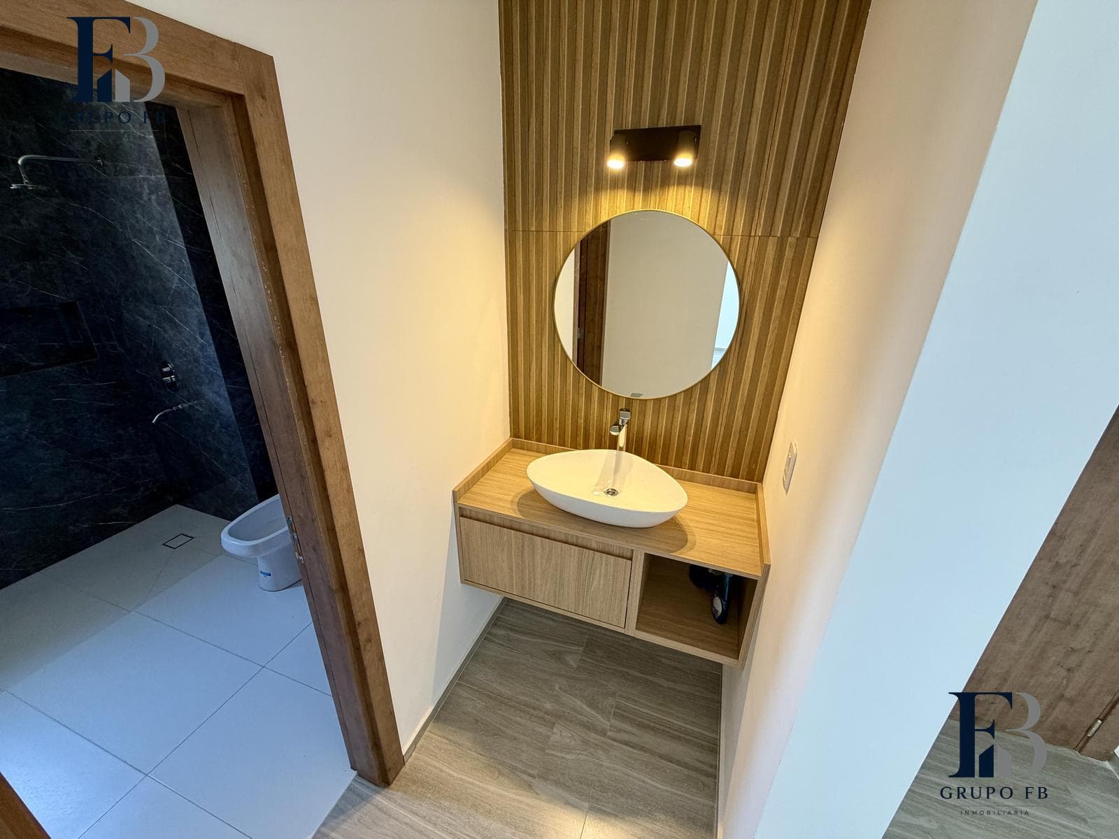 DESIGNER HOME IN COLINAS DE MANANTIALES