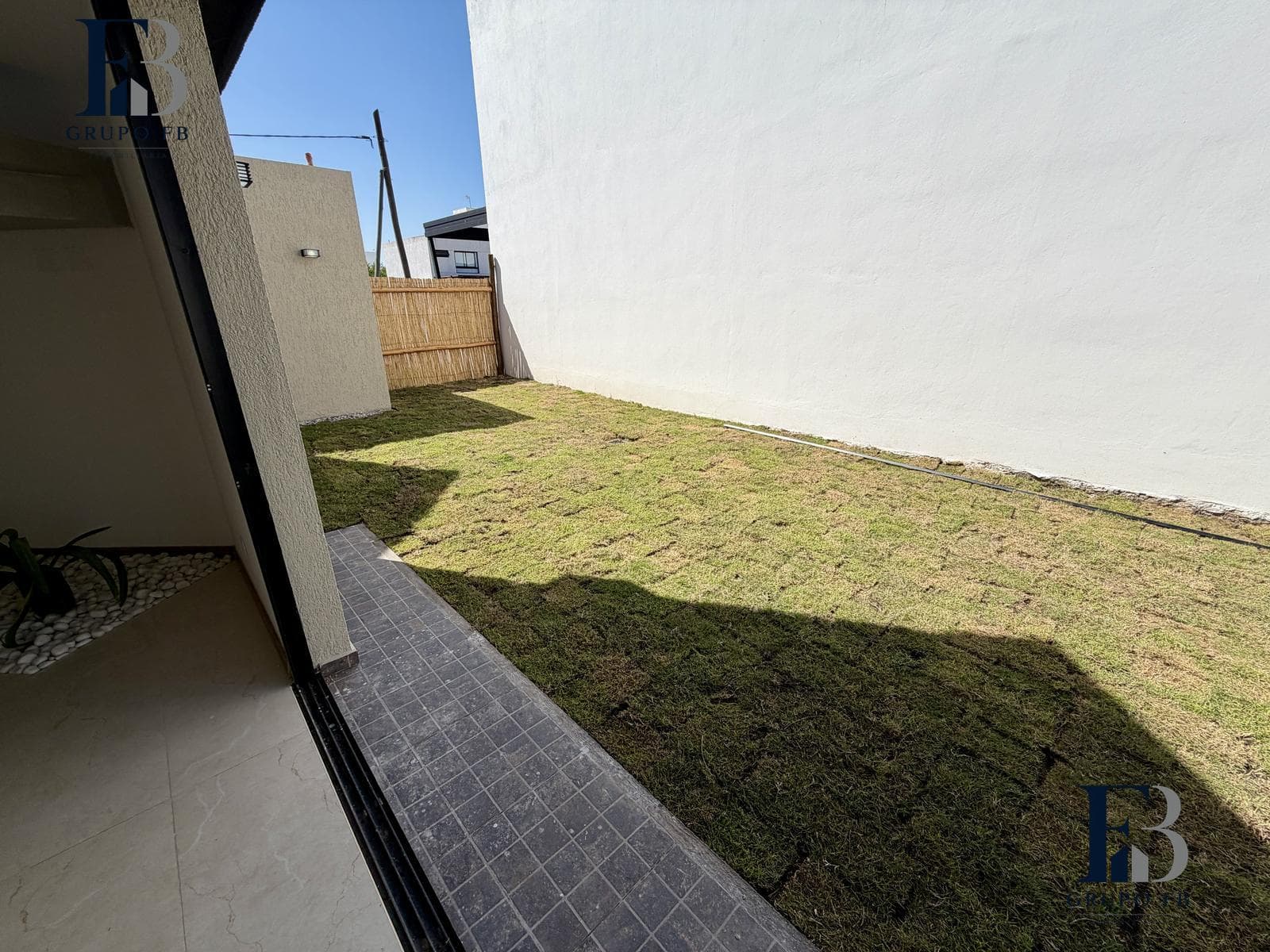DESIGNER HOME IN COLINAS DE MANANTIALES