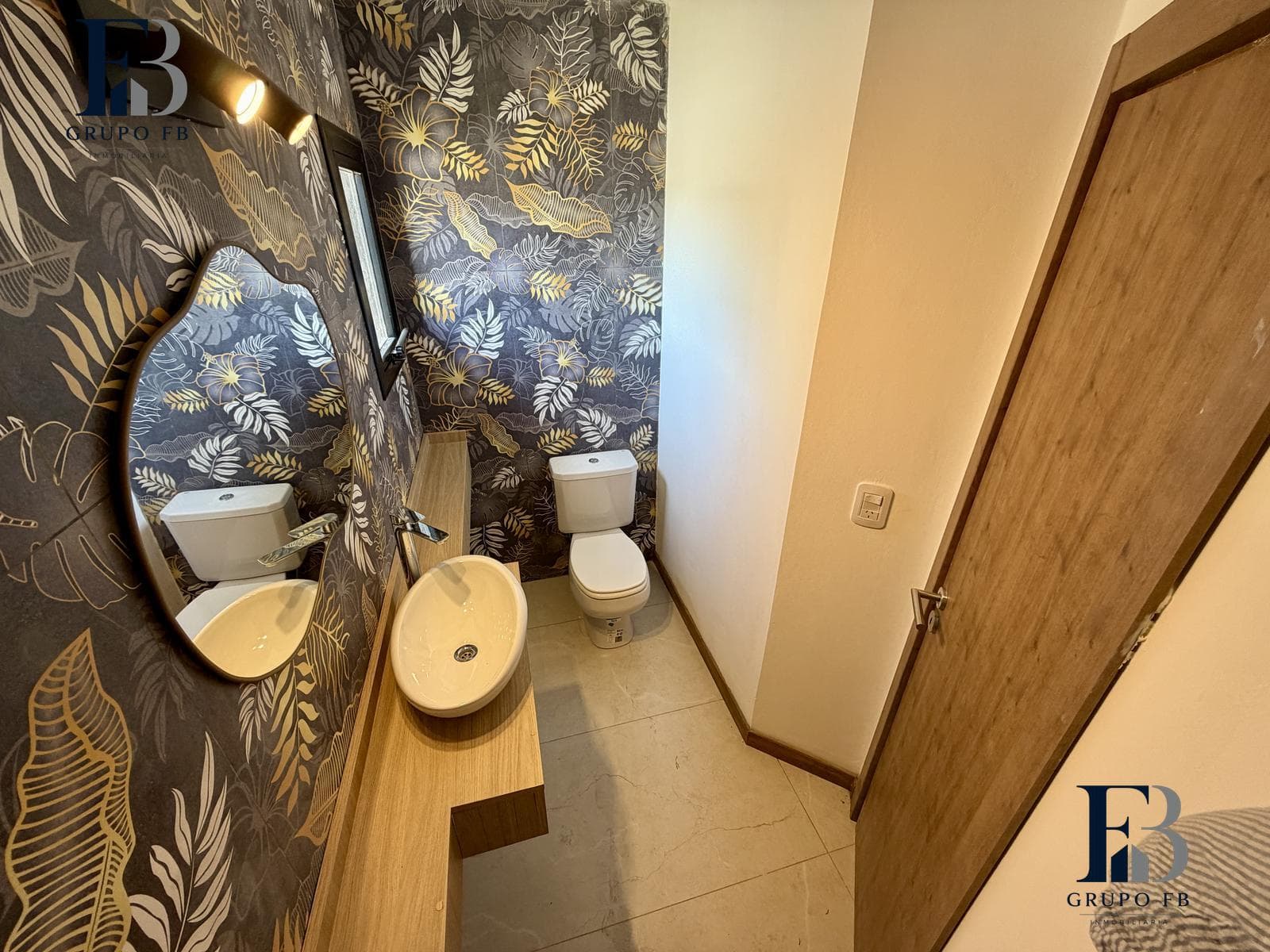 DESIGNER HOME IN COLINAS DE MANANTIALES