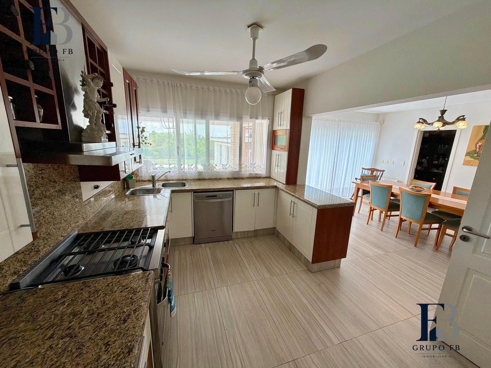 HOUSE IN COUNTRY LA CASCADA - WITH A VIEW OF THE GOLF COURSE