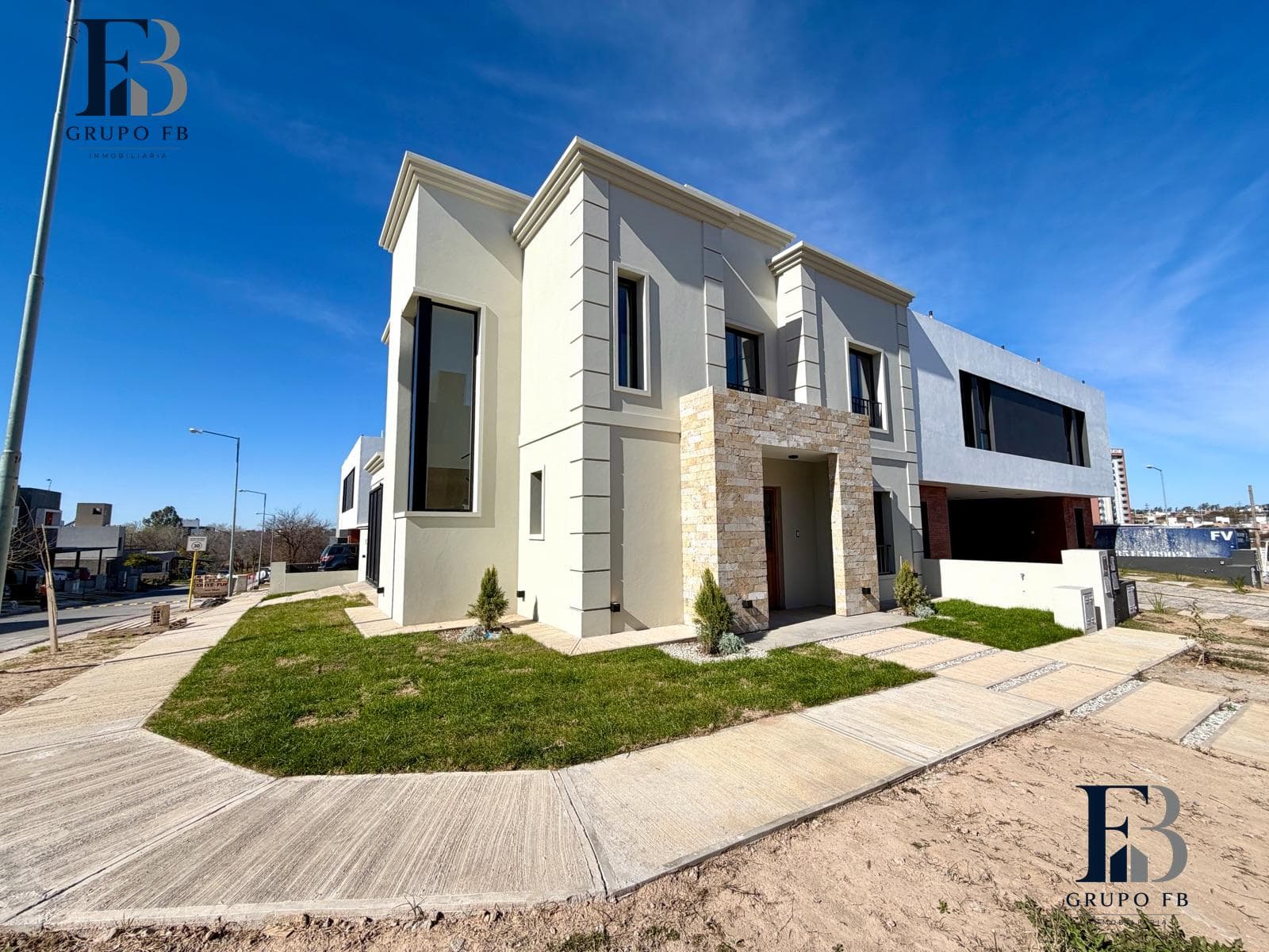 Exclusive Designer Home in Manantiales 1 - Miradores 2