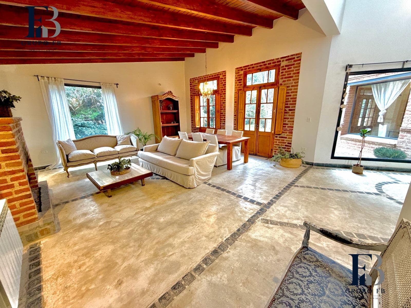 UPSCALE HOME IN CAMPOS DEL VIRREY