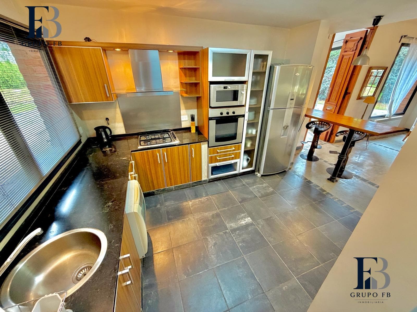 UPSCALE HOME IN CAMPOS DEL VIRREY