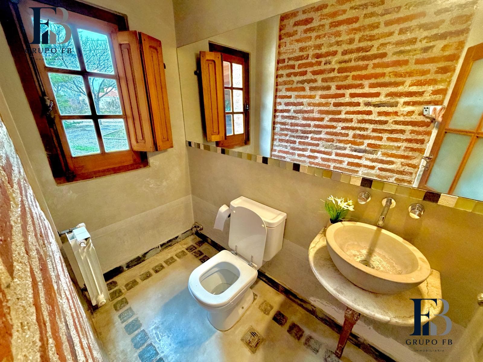 UPSCALE HOME IN CAMPOS DEL VIRREY