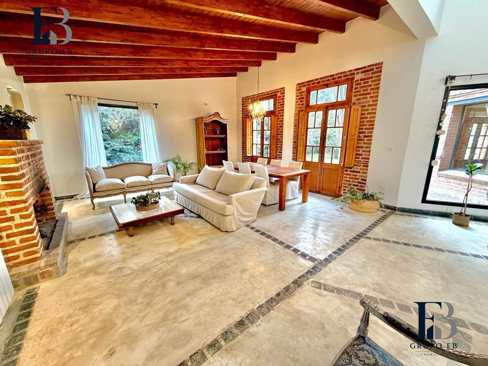 UPSCALE HOME IN CAMPOS DEL VIRREY