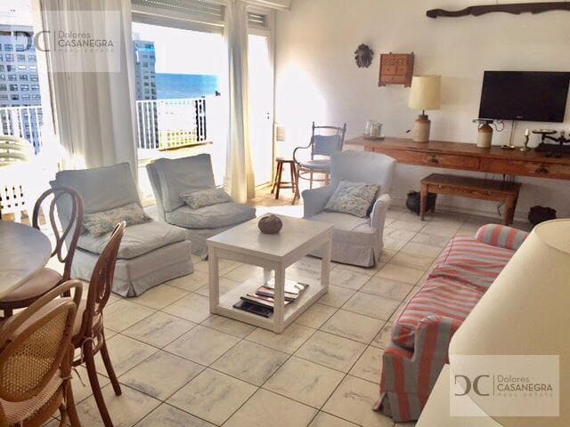 Apartment in the Vanguardia Building - Punta del Este Peninsula