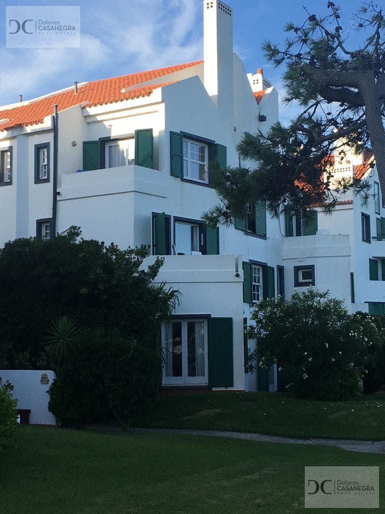 Beachfront duplex with 4 rooms and a garage in Playa Brava - Punta del Este