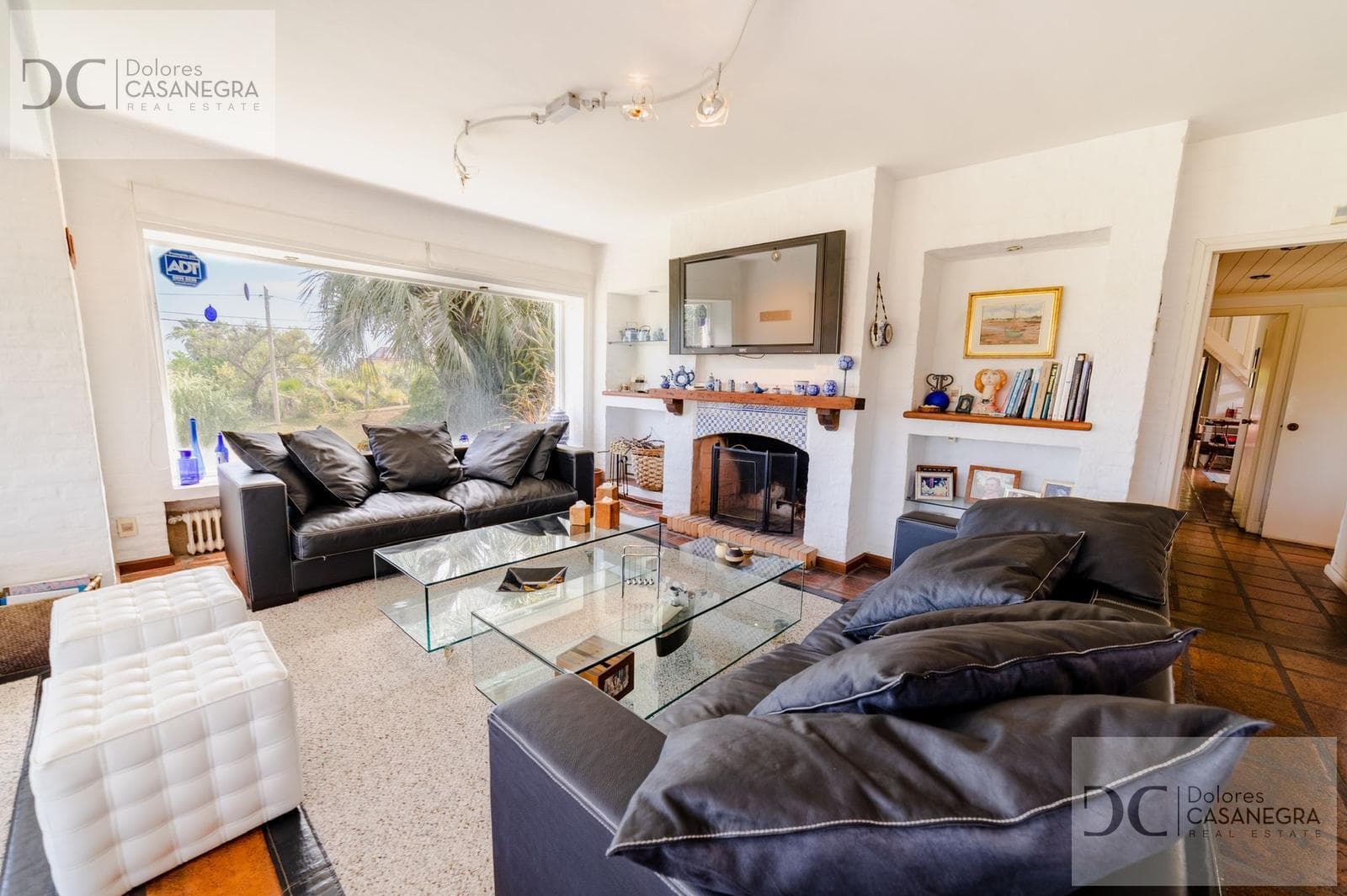 6-Bedroom House for Sale in La Mansa