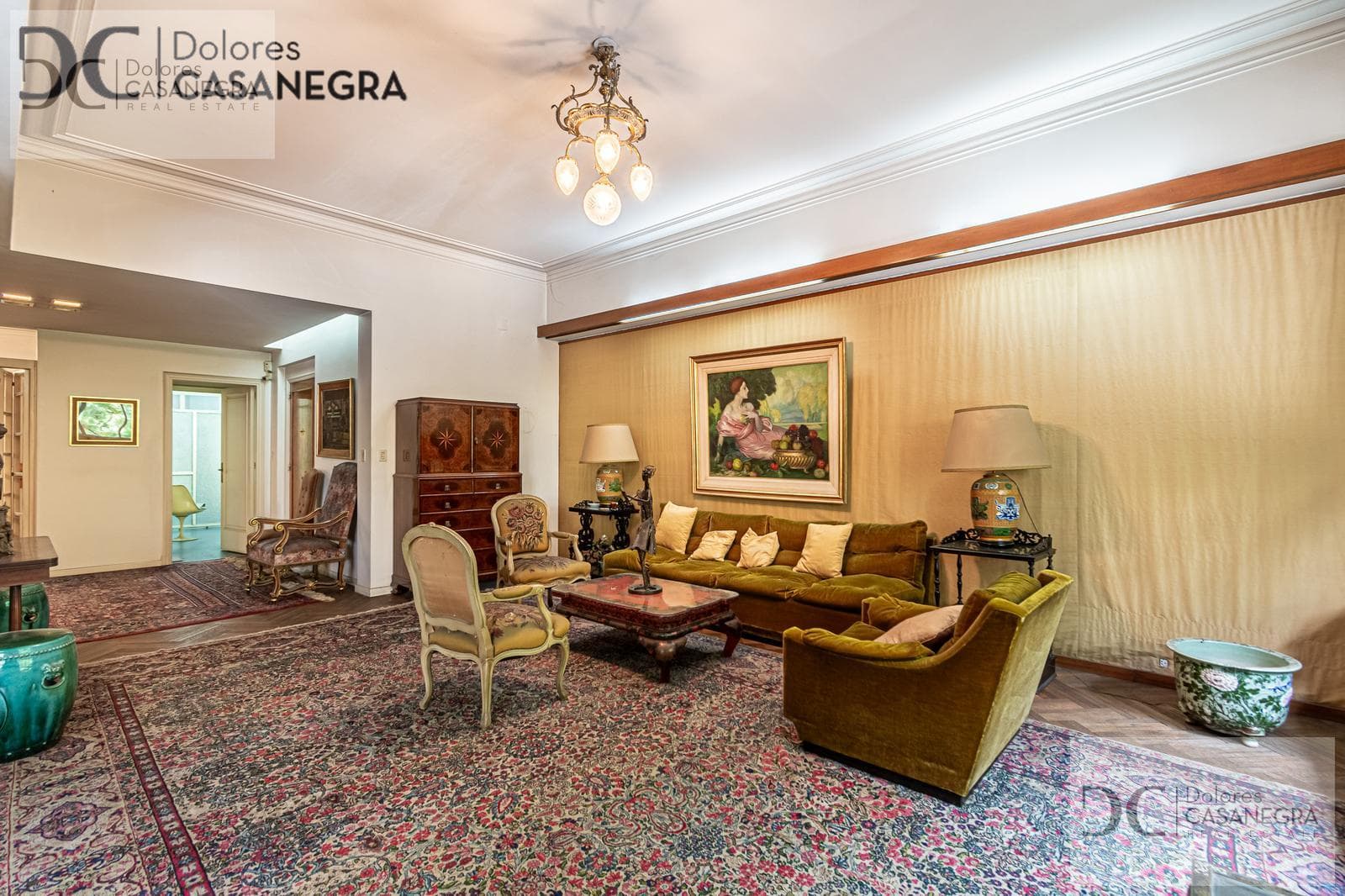 Apartment in need of renovation for sale across from Plaza San Martin