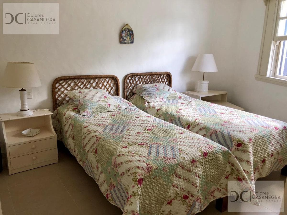 4-Bedroom Apartment for Short-Term Rent in Playa Brava