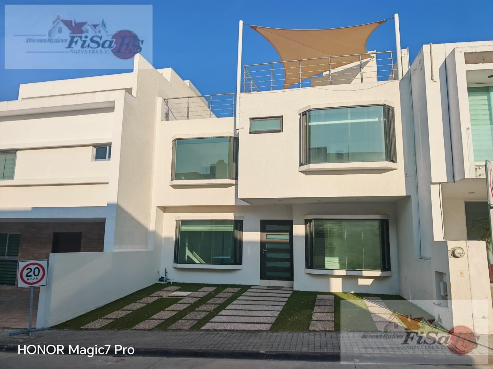 HOUSE FOR RENT - MILENIO III SUBDIVISION