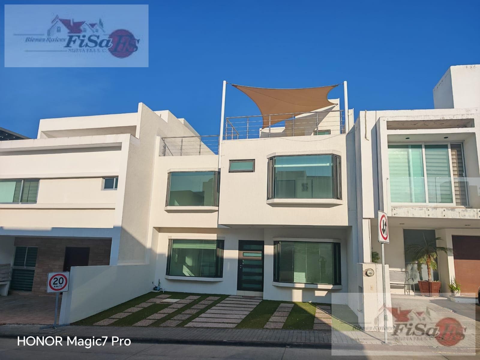 HOUSE FOR RENT - MILENIO III SUBDIVISION