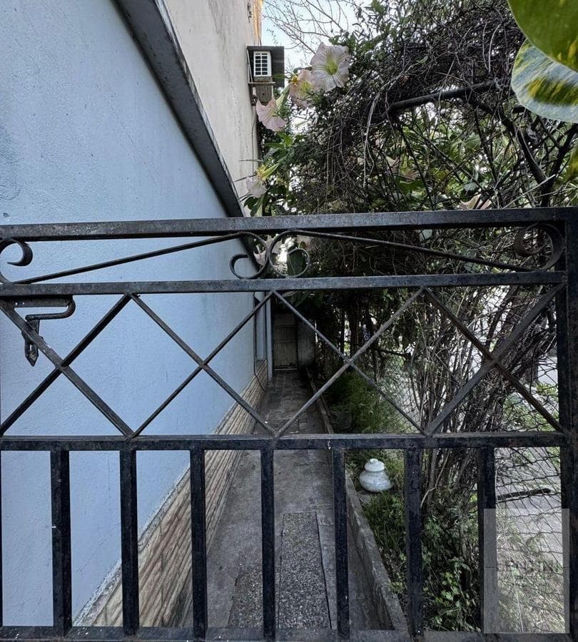 FOR SALE: 3-ROOM APARTMENT IN MARTIN CORONADO