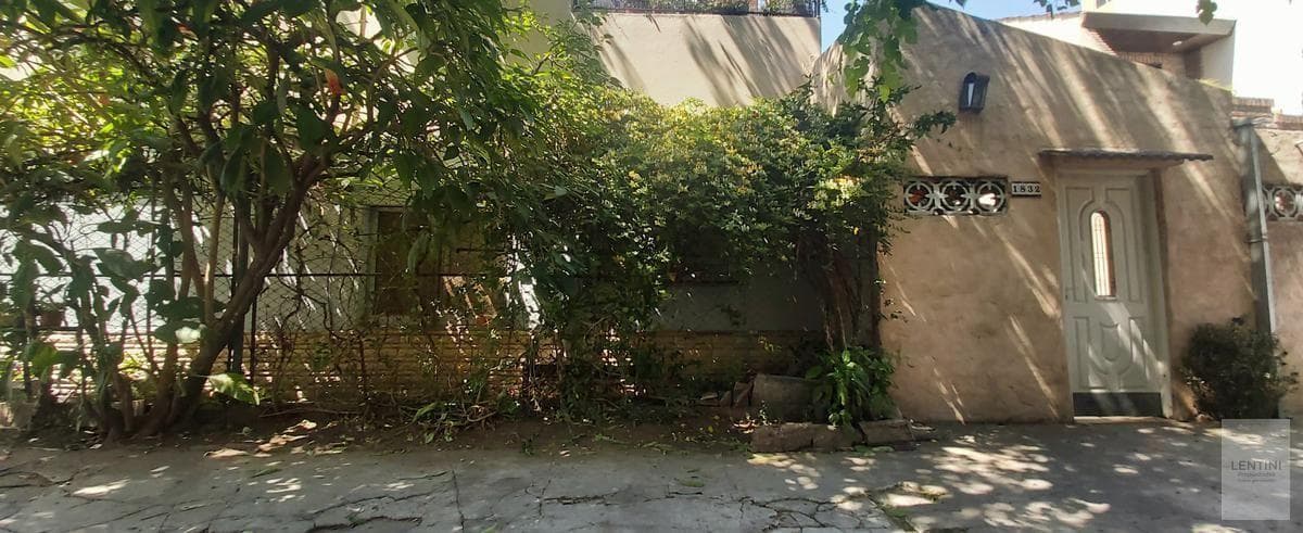 FOR SALE: 3-ROOM APARTMENT IN MARTIN CORONADO