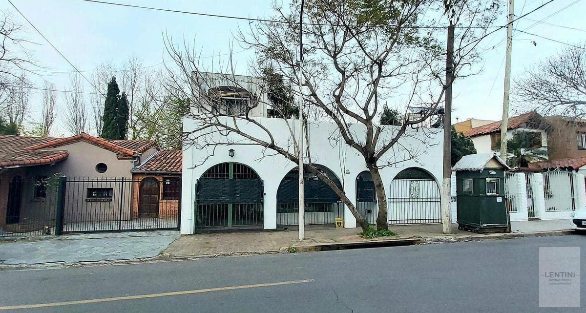 HOUSE FOR SALE IN CIUDAD JARDIN, LOT SIZE 363 m²