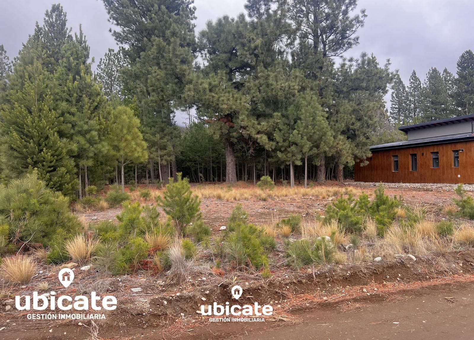 Land in the Barrio dos Valles neighborhood