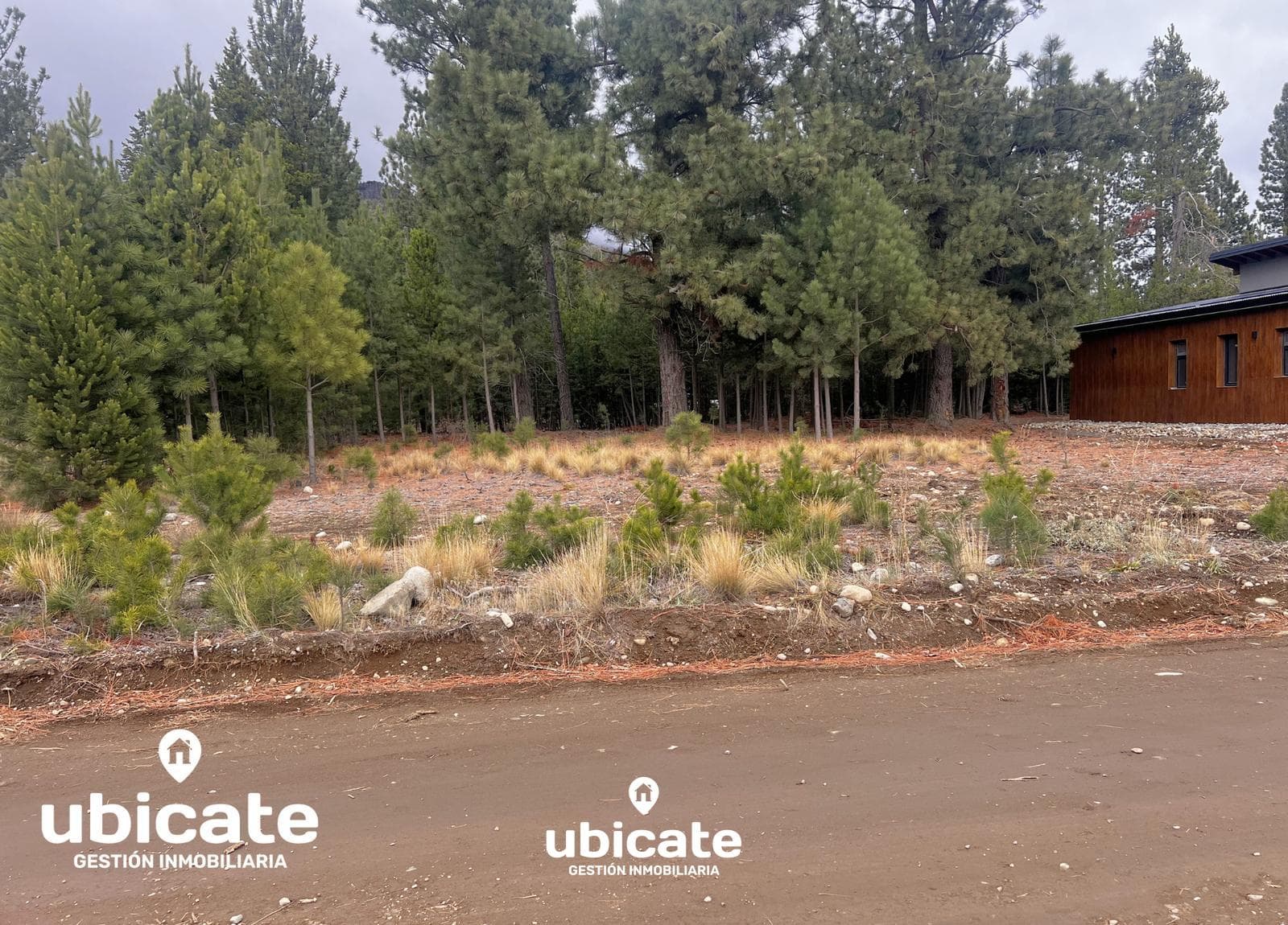 Land in the Barrio dos Valles neighborhood