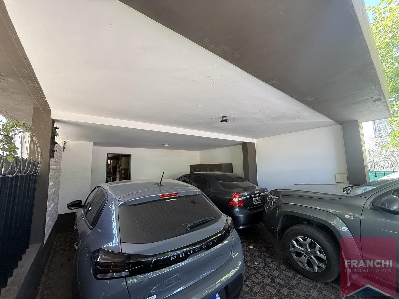 House in Chacras De Coria
