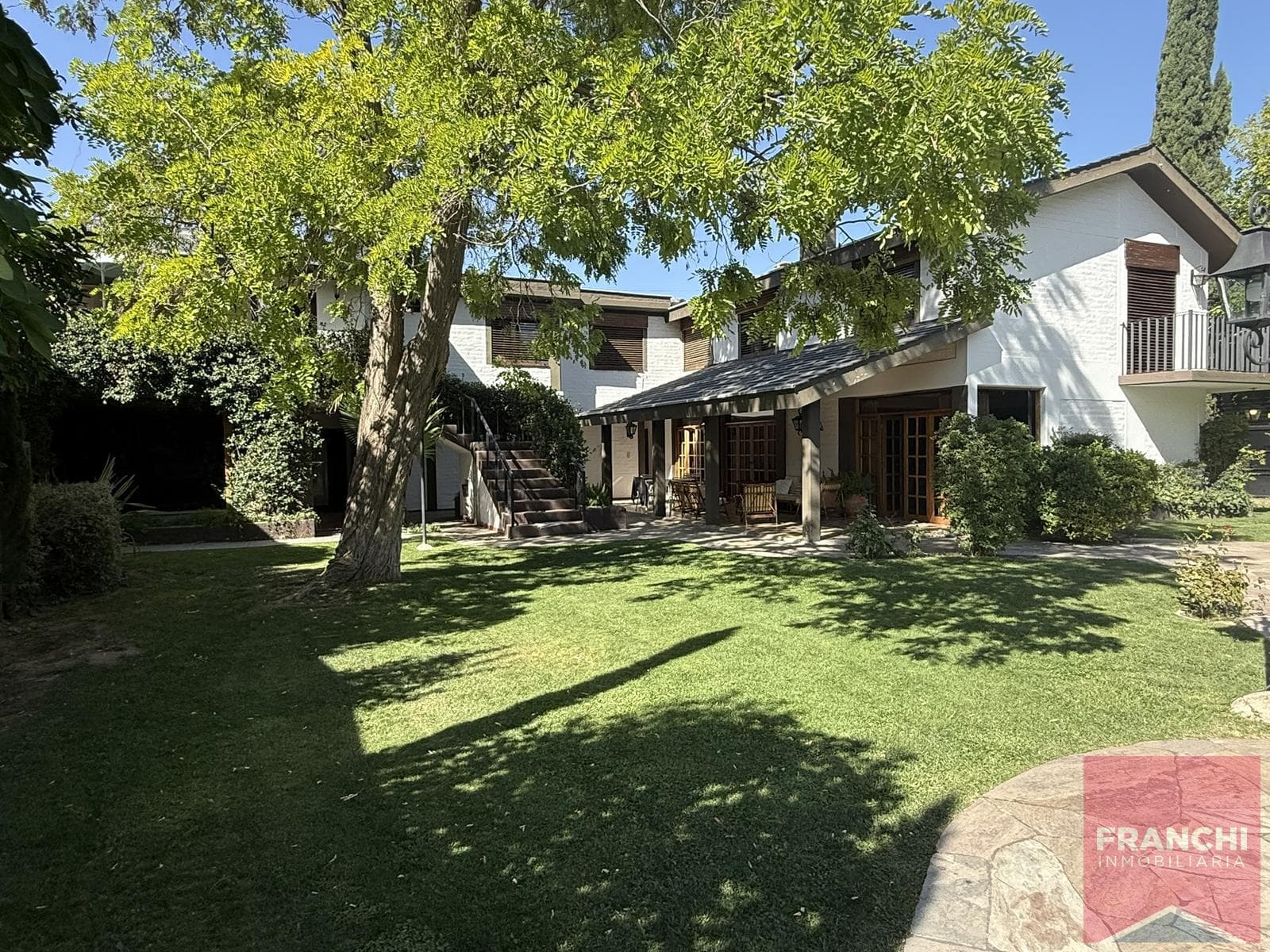 House in Chacras De Coria