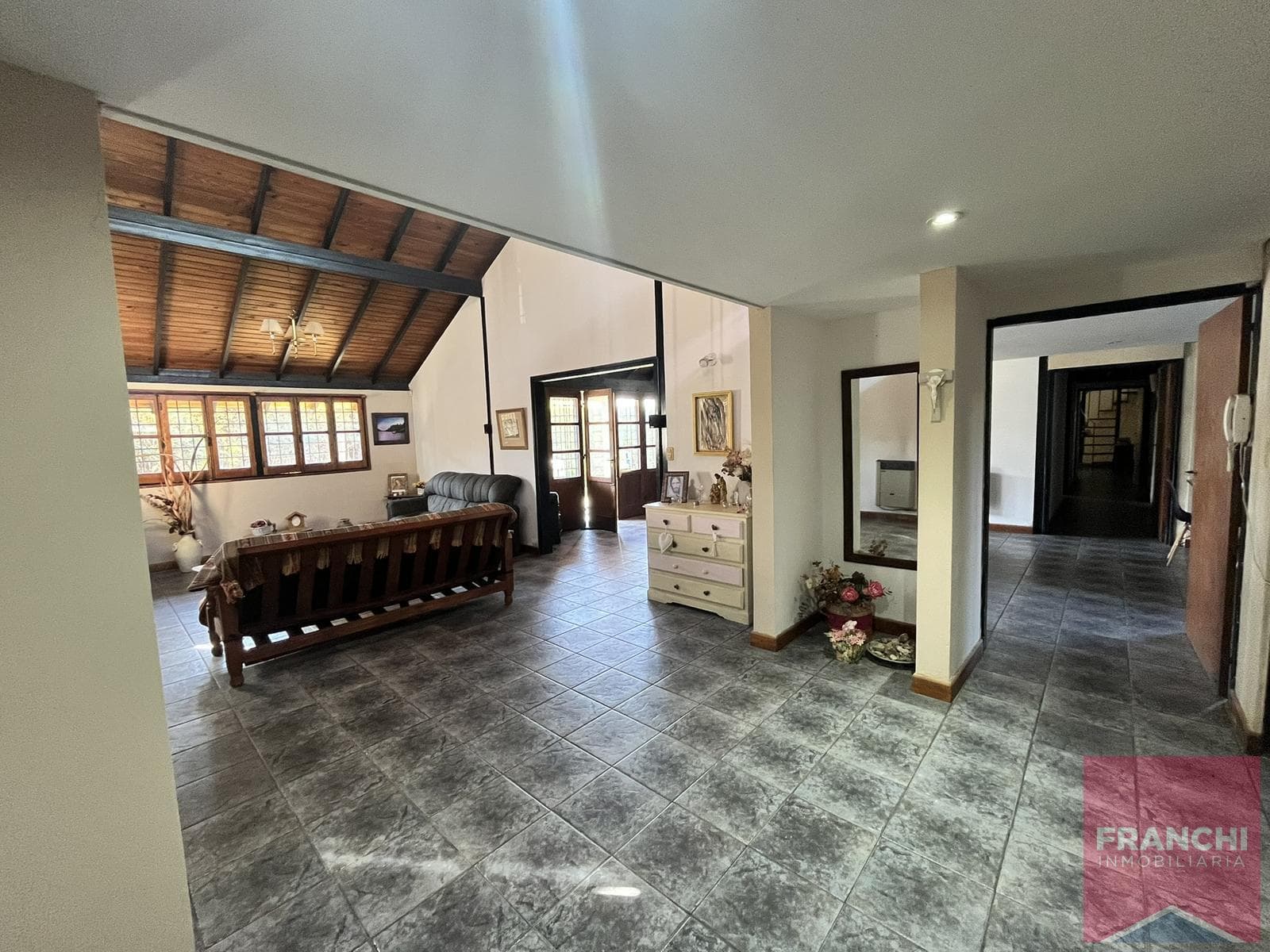 House for Sale in Pasaje de la Bodega