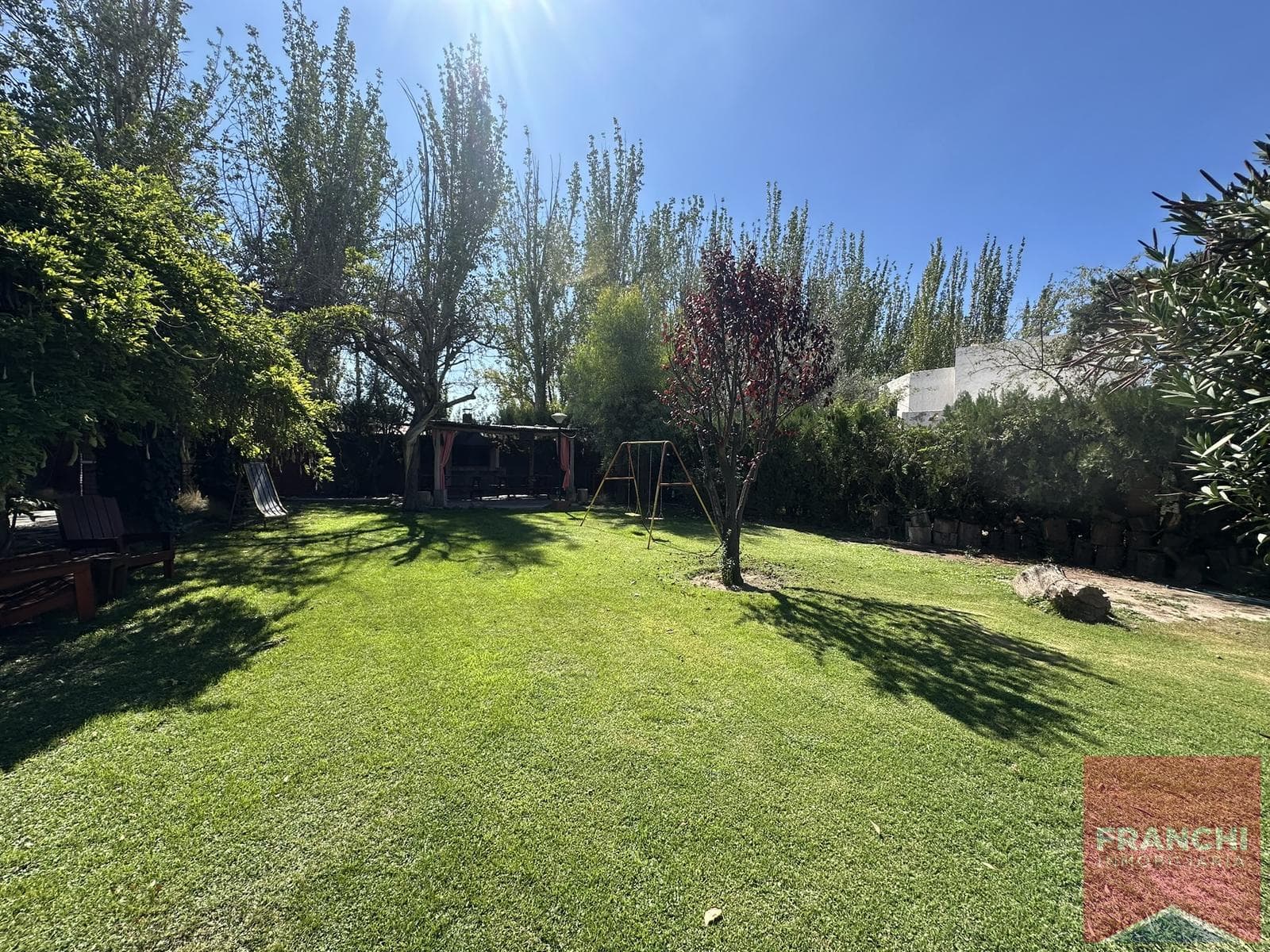 2864 Almirante Brown Street